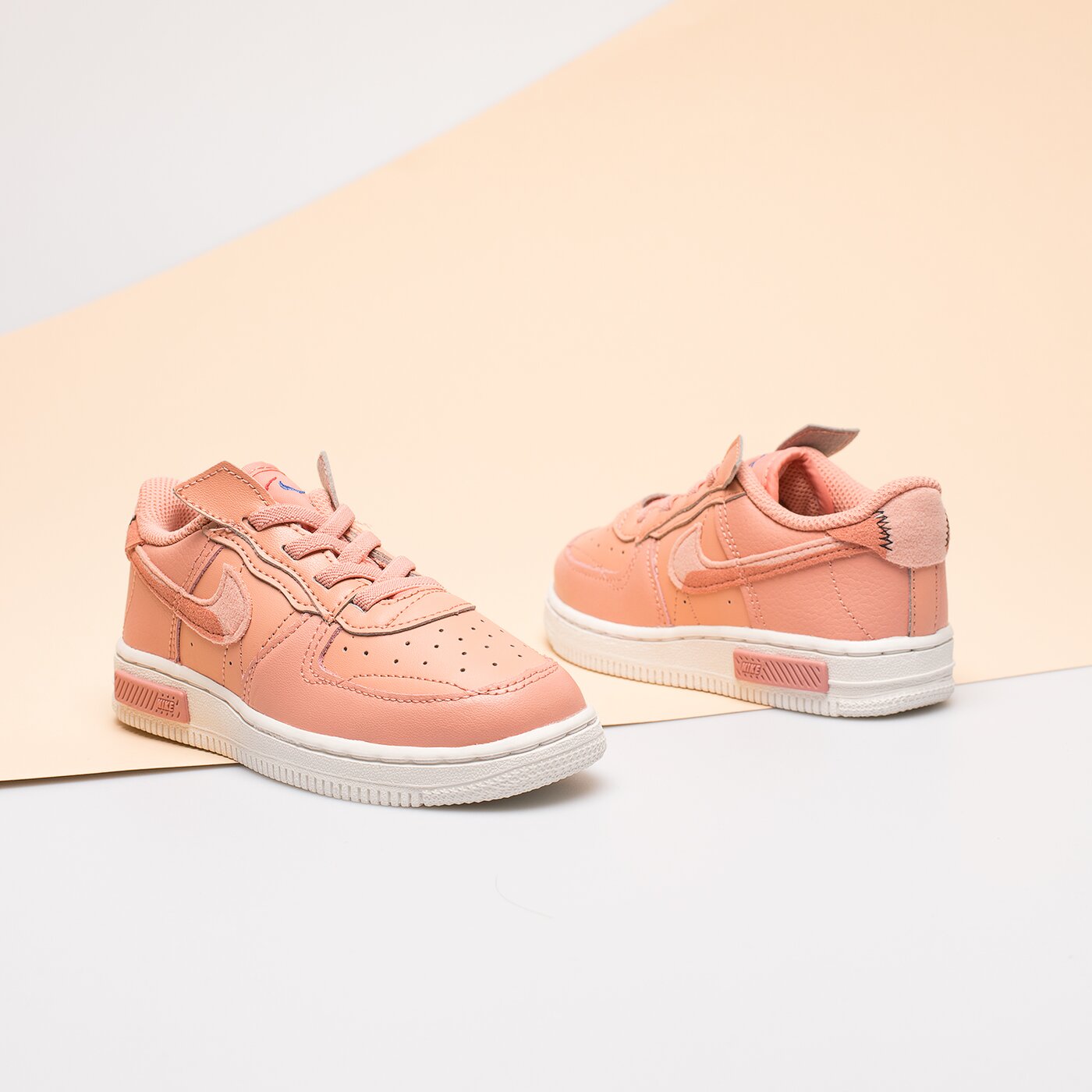 Детски маратонки NIKE AIR FORCE 1 FONTANKA  do6147-801 цвят розов