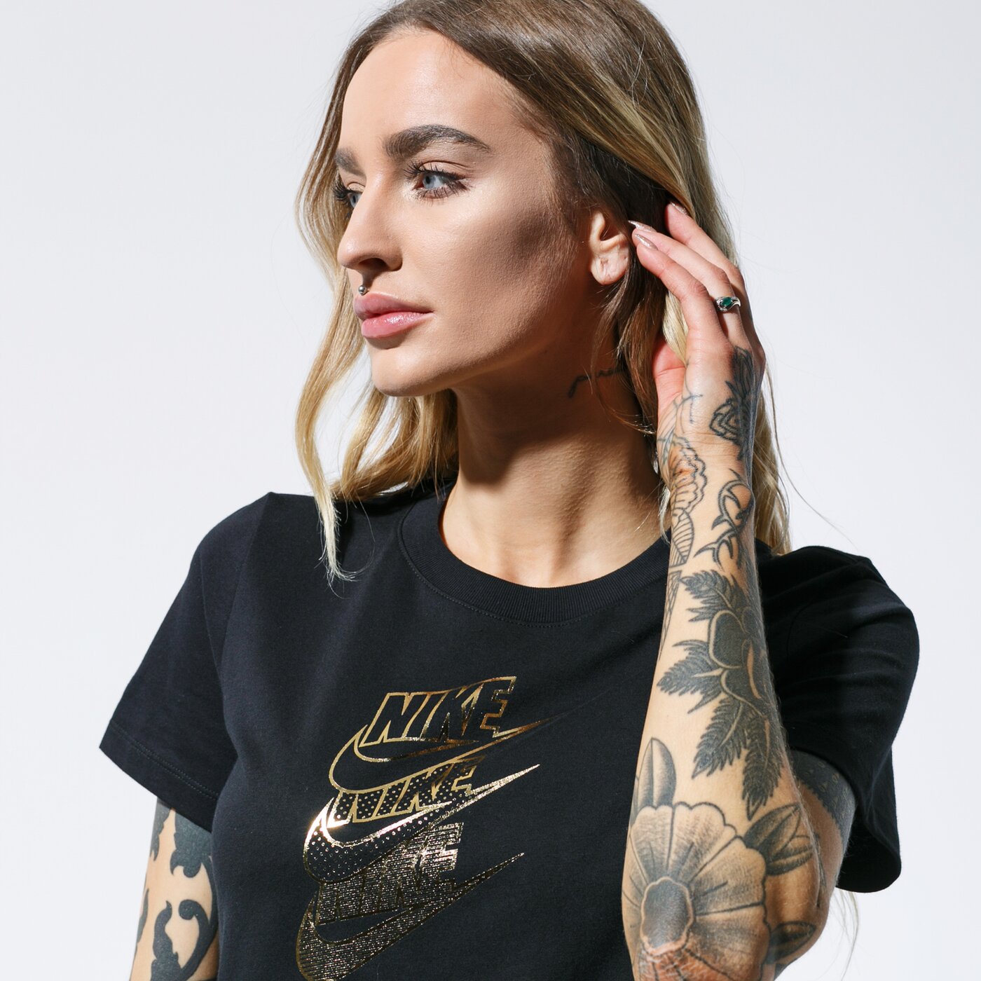 Дамска тениска NIKE ТЕНИСКА W NSW TEE STMT SHINE cd7427-010 цвят черен