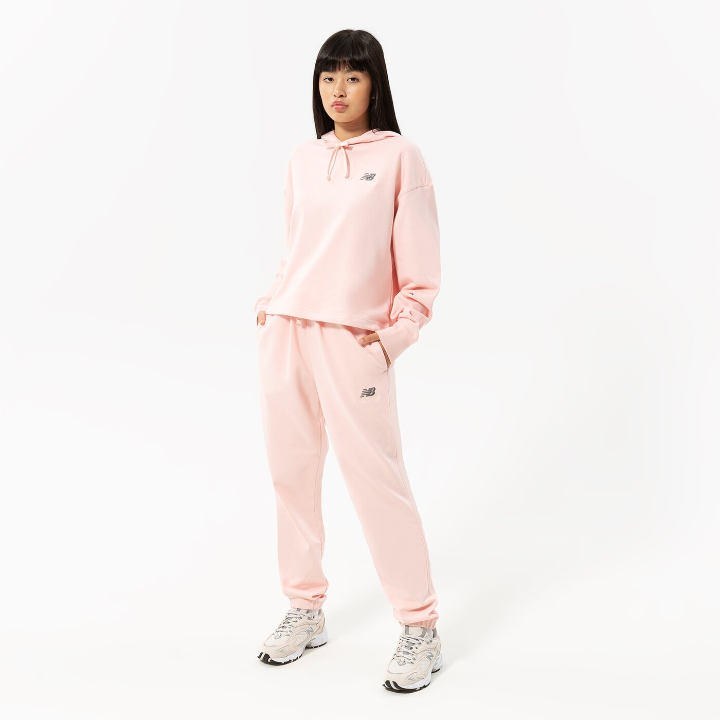 Дамски суичър NEW BALANCE СУИТЧЪР С КАЧУЛКА NB ESSENTIALS UNI-SSENTIALS CR ut21502pie цвят розов