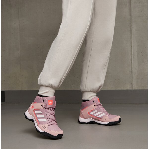 Детски зимни обувки ADIDAS HYPERHIKER K gz9214 цвят розов