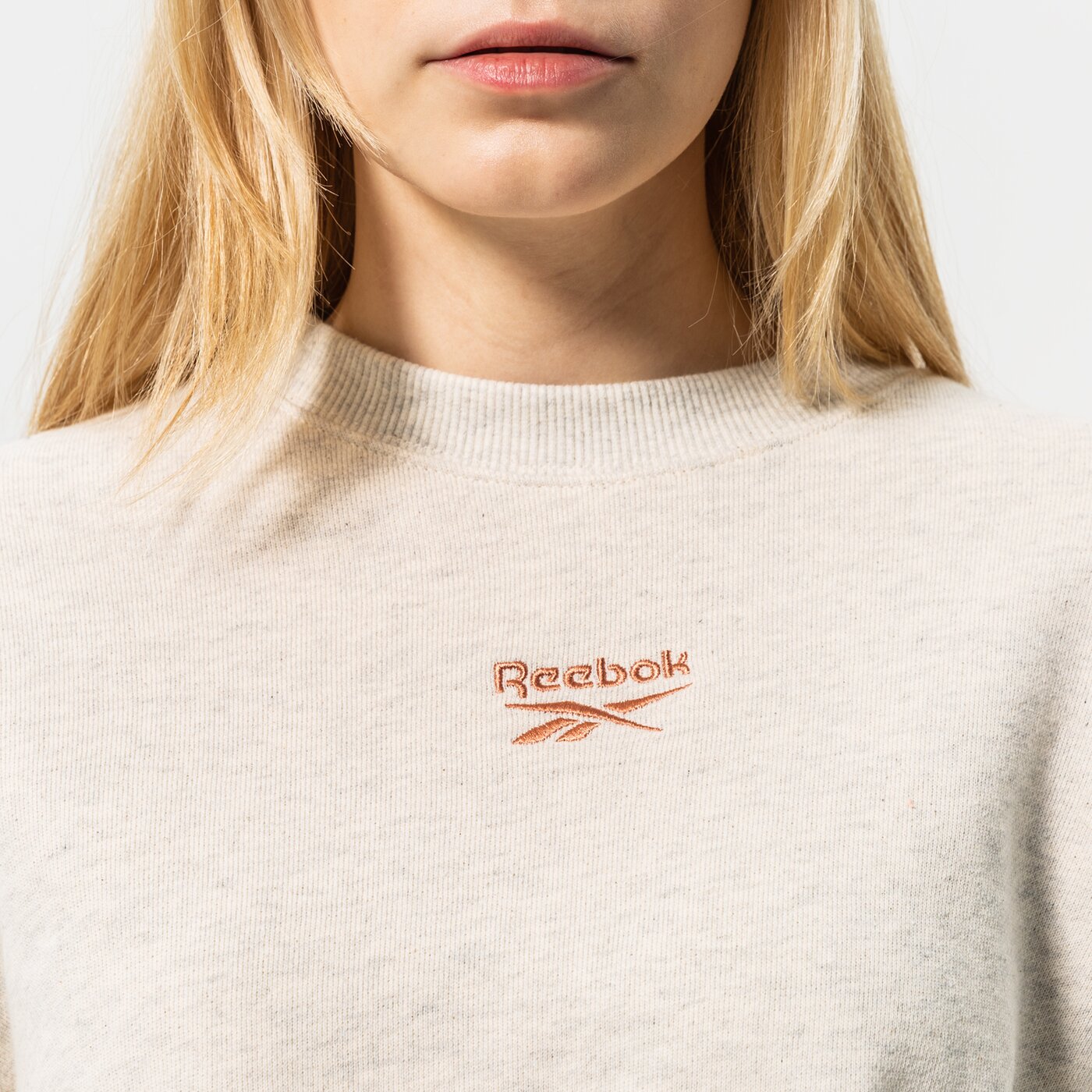 Дамски суичър REEBOK СУИТЧЪР CL PF SMALL LOGO CREW h49262 цвят бял