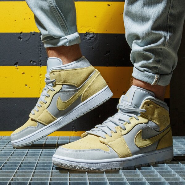 Мъжки маратонки AIR JORDAN 1 MID da4666-001 цвят сив