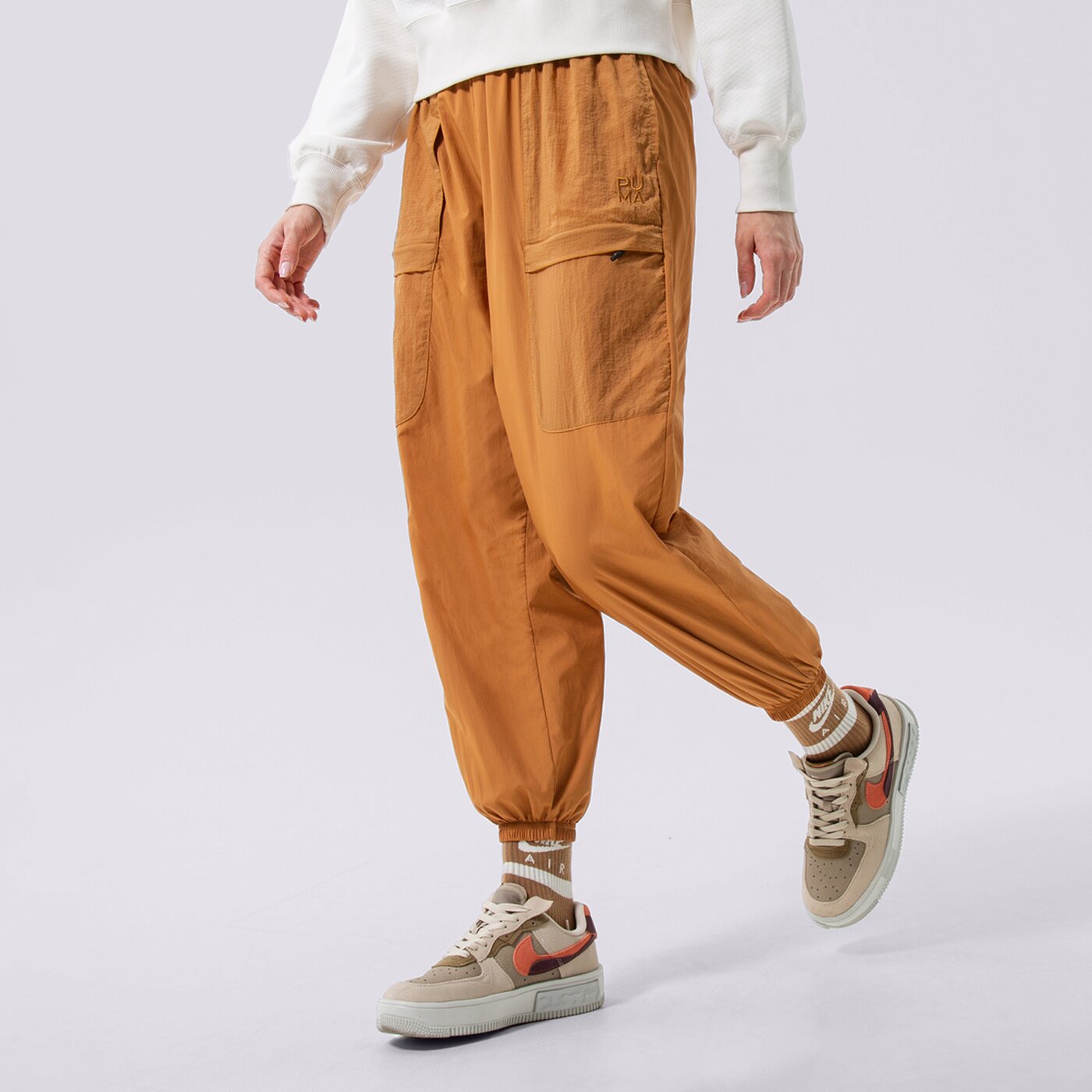 Дамски панталони PUMA ПАНТАЛОНИ PUMA INFUSE WOVEN PANTS 536106-74 цвят жълт