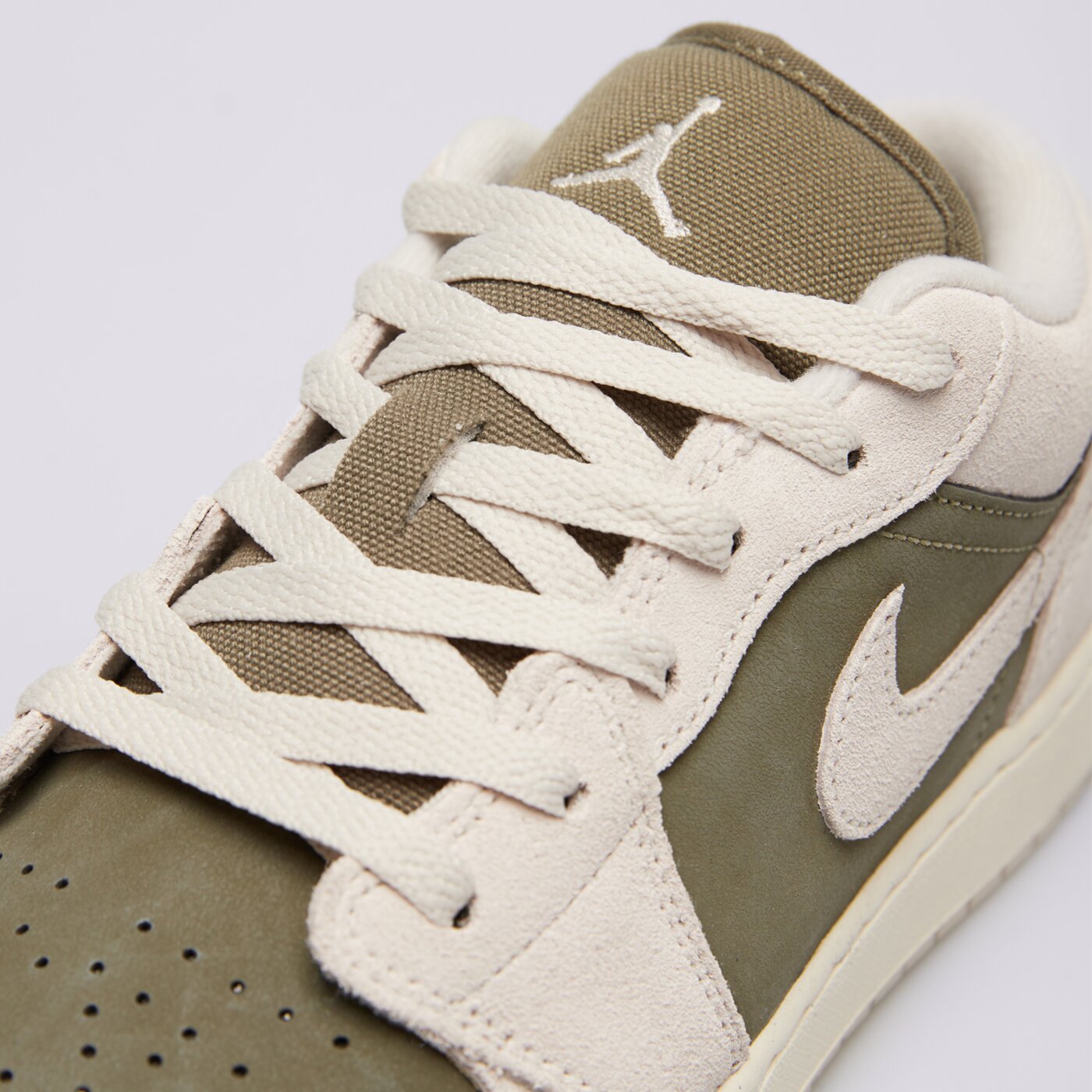 Детски маратонки JORDAN AIR 1 LOW  hv4396-201 цвят кафяв