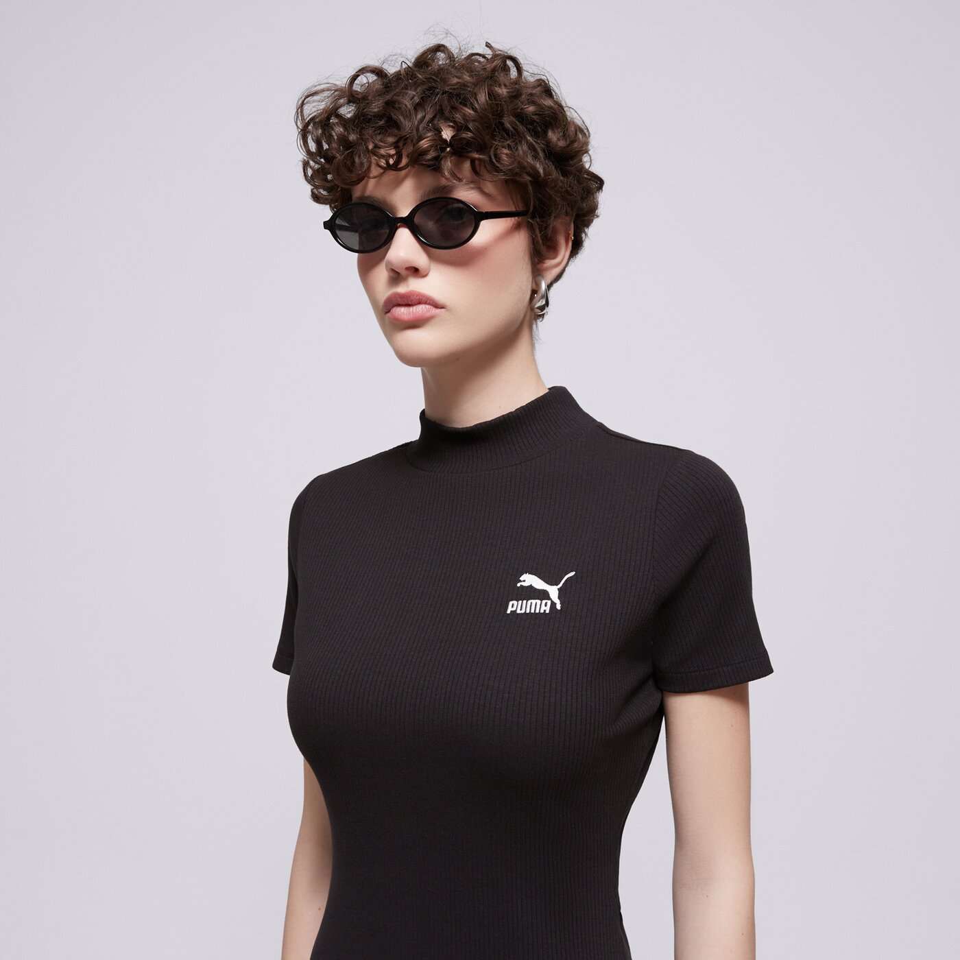 Дамски PUMA РОКЛЯ CLASSICS RIBBED 62425601 цвят черен