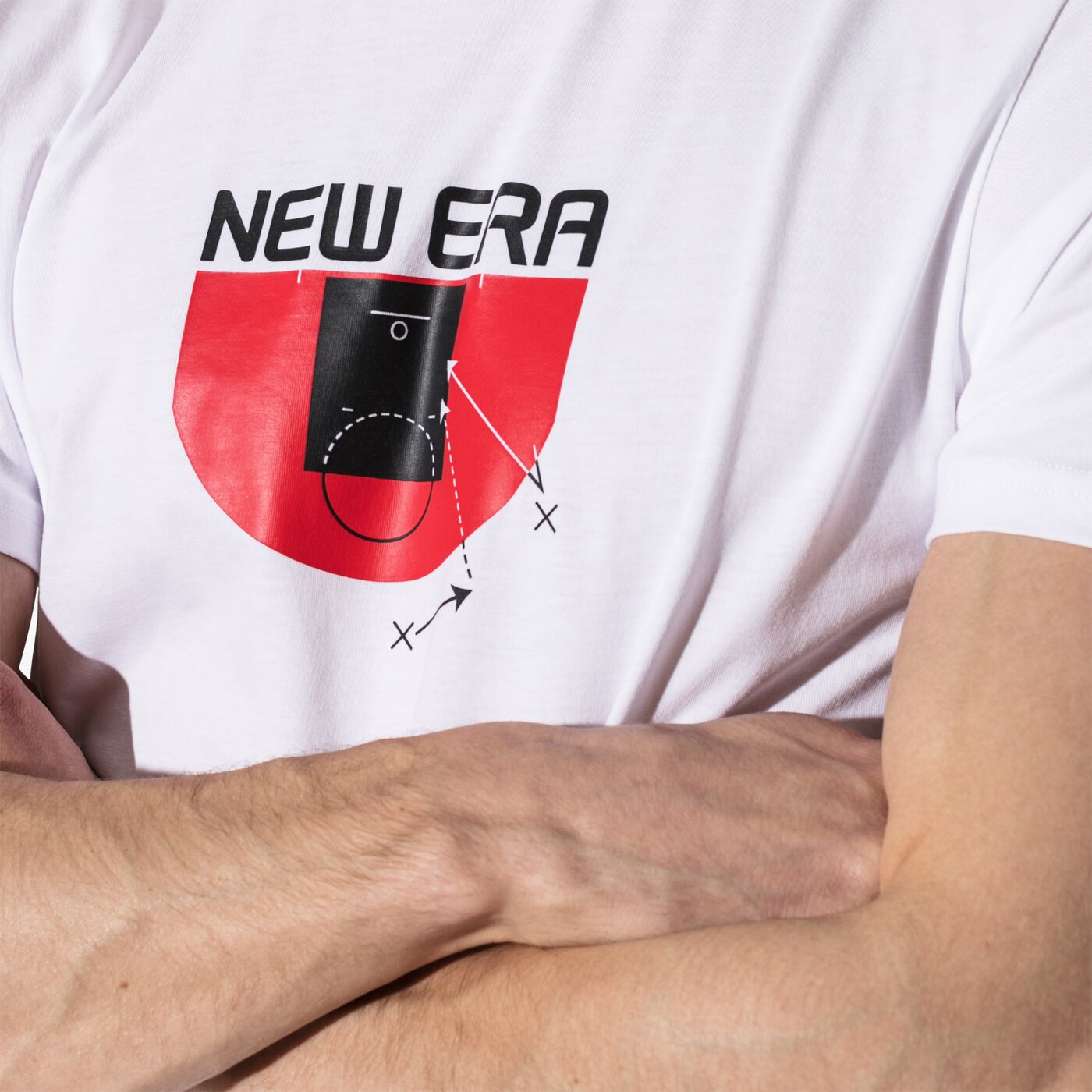 Мъжка тениска NEW ERA ТЕНИСКА SS NE BASKETBALL TACTIC 12052223 цвят бял