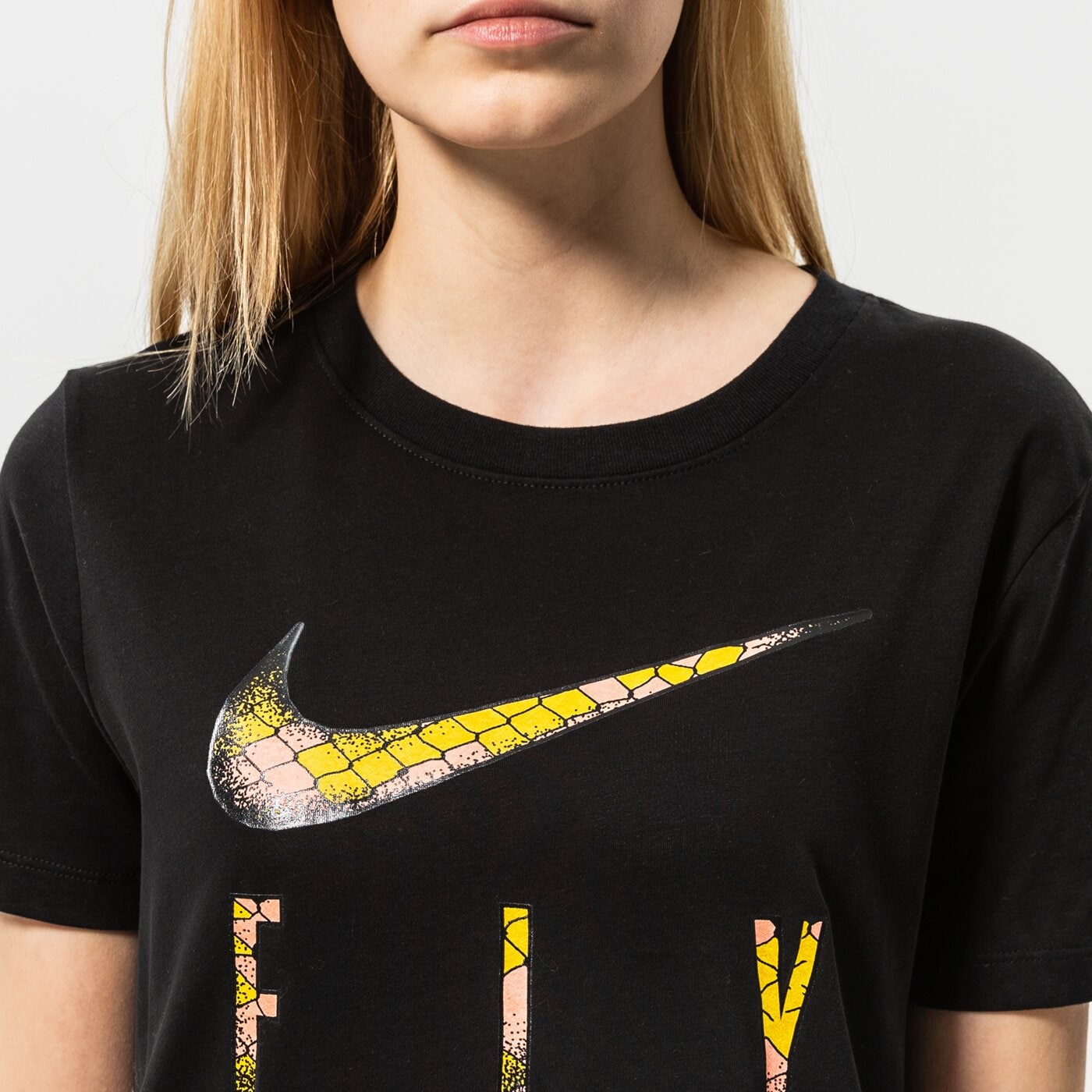 Дамска тениска NIKE ТЕНИСКА W NK DF SWSH FLY SSNL SS TEE NBB dn3048-010 цвят черен