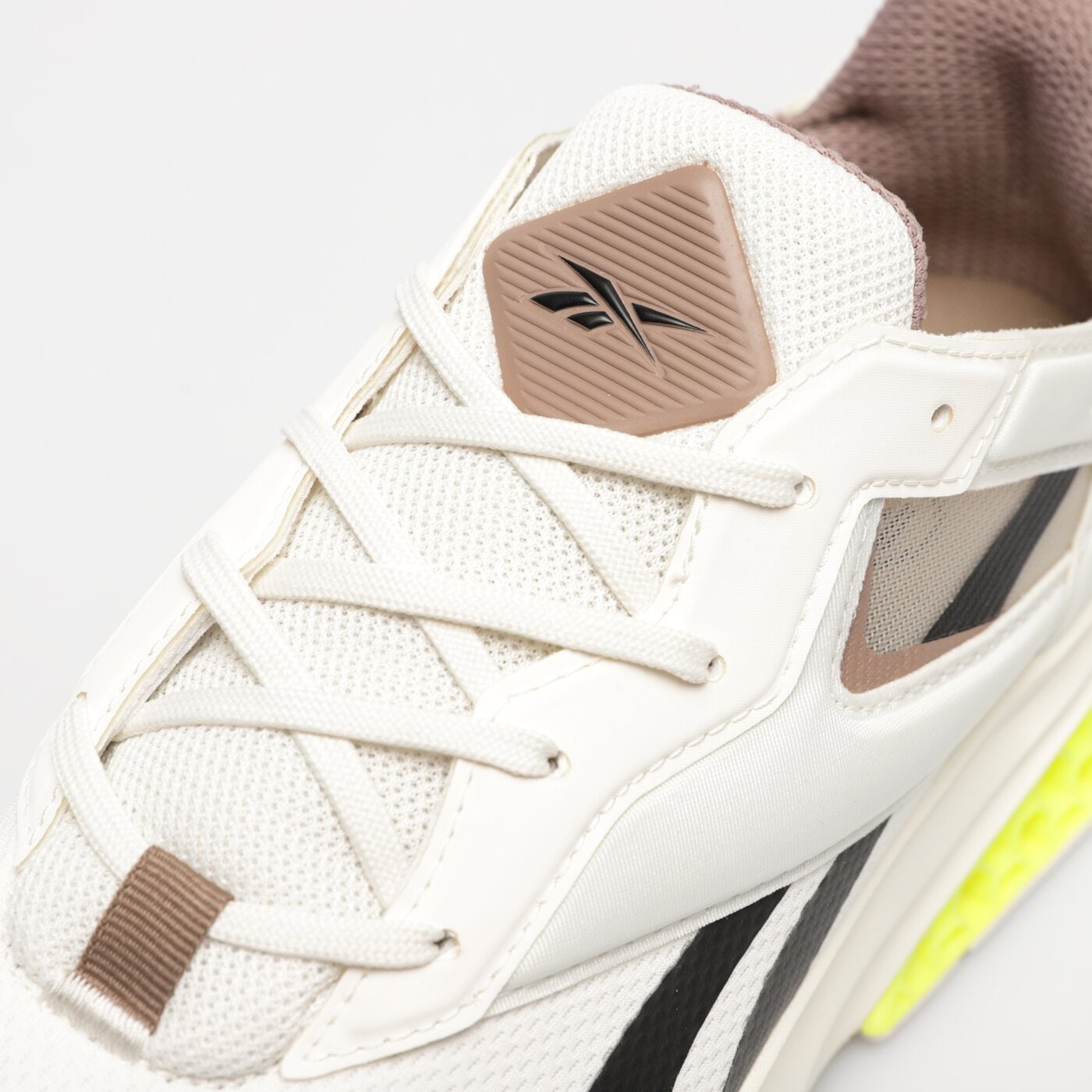 Мъжки маратонки REEBOK HEXALITE LEGACY hq3396 цвят бял