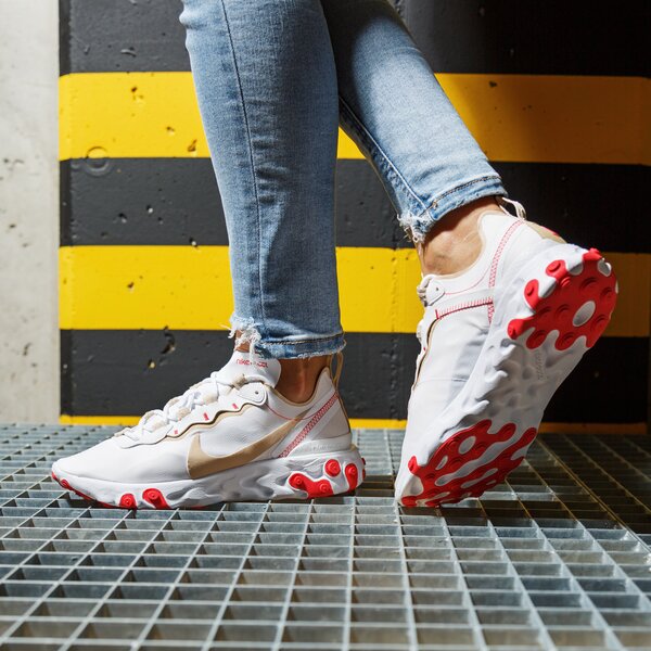 Дамски маратонки NIKE REACT ELEMENT 55 bq2728-101 цвят бял