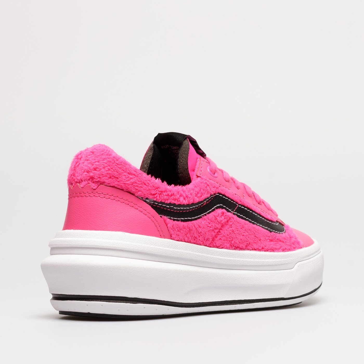 Дамски маратонки VANS UA OLD SKOOL OVERT CC vn0a7q5epnk1 цвят розов