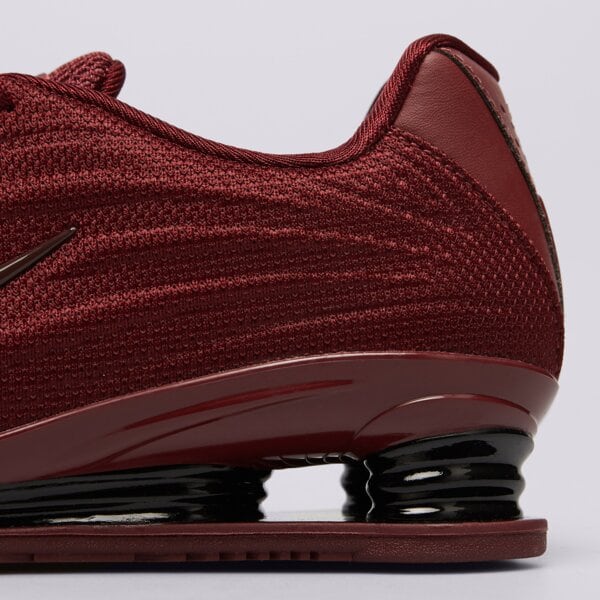 Дамски маратонки NIKE W SHOX Z hq7540-600 цвят бордо