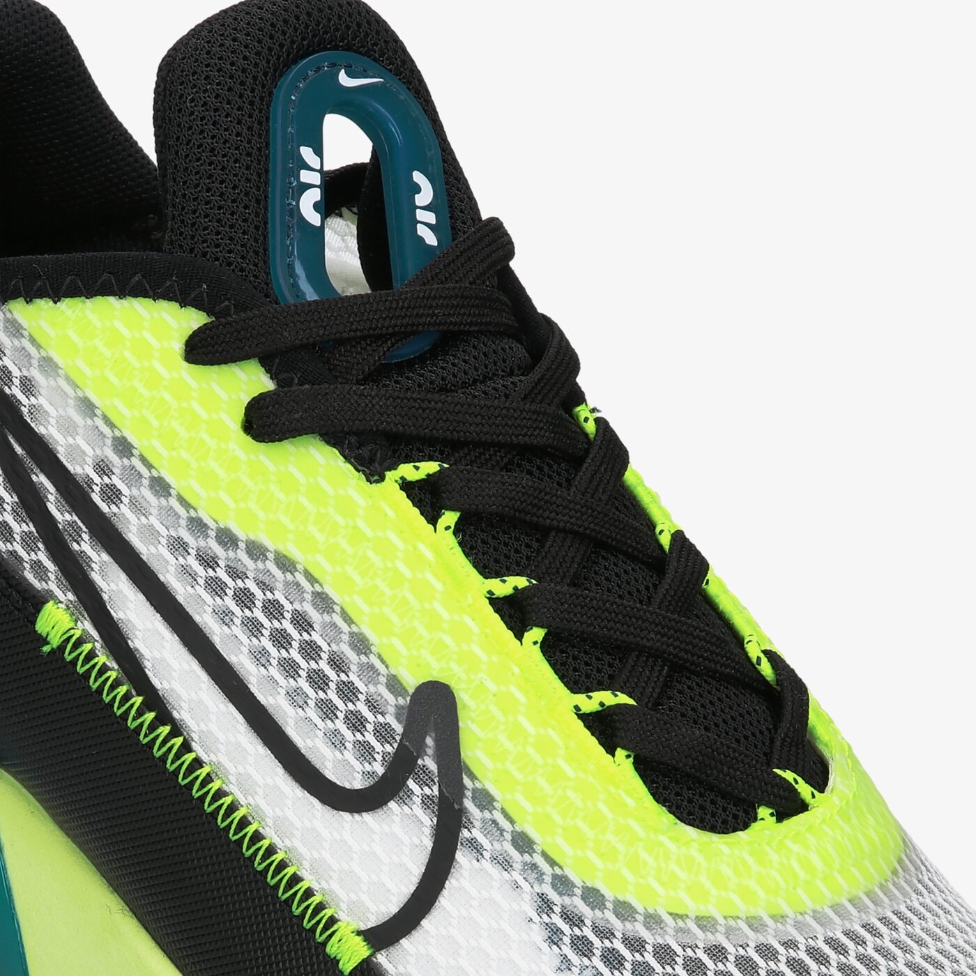 Детски маратонки NIKE AIR MAX 2090 (GS) cj4066-101 цвят бял