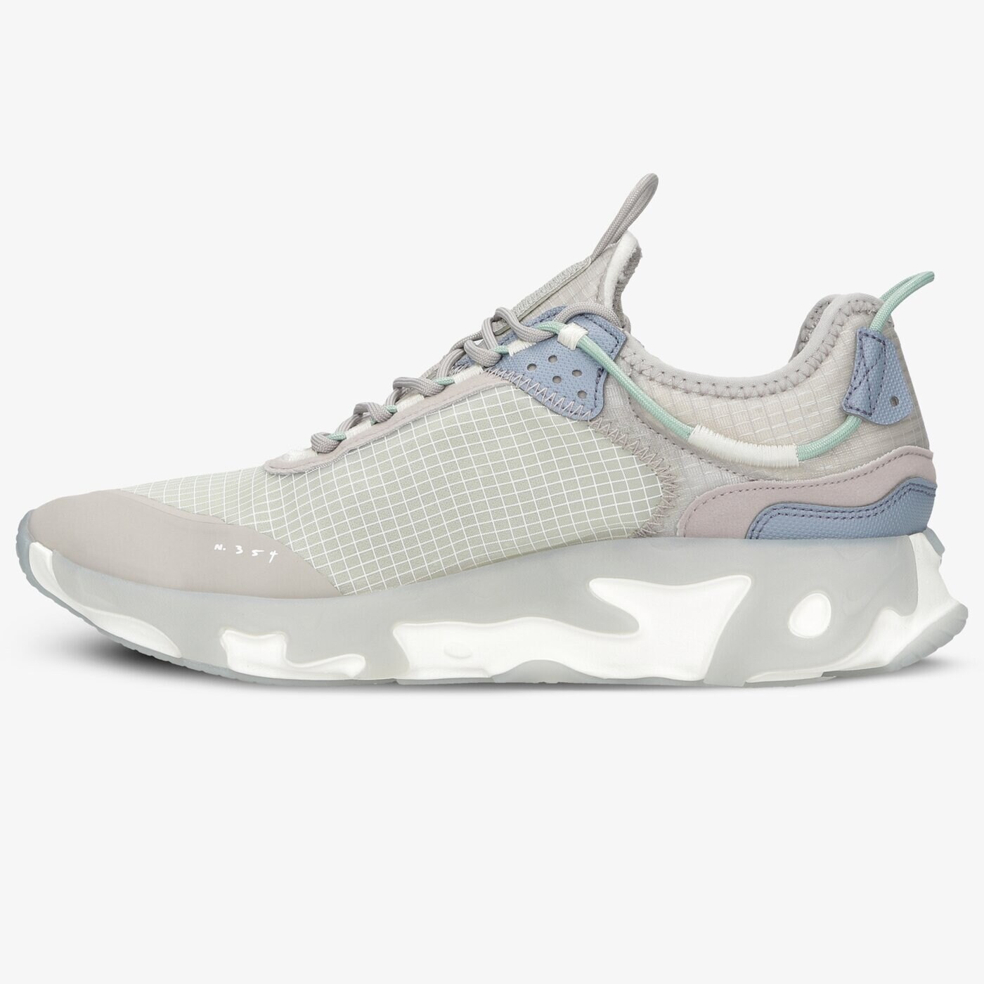 Мъжки маратонки NIKE REACT LIVE cv1772-002 цвят бежов