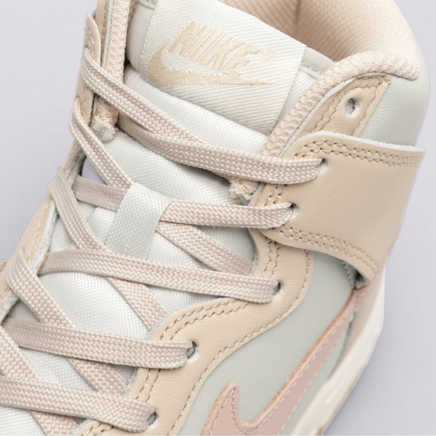 Дамски маратонки NIKE DUNK HIGH  dd1869-113 цвят розов