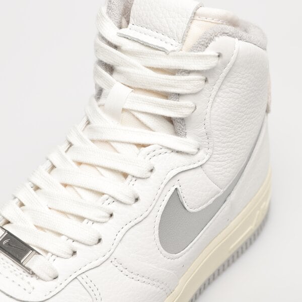 Дамски маратонки NIKE W AF1 SCULPT dc3590-101 цвят бял