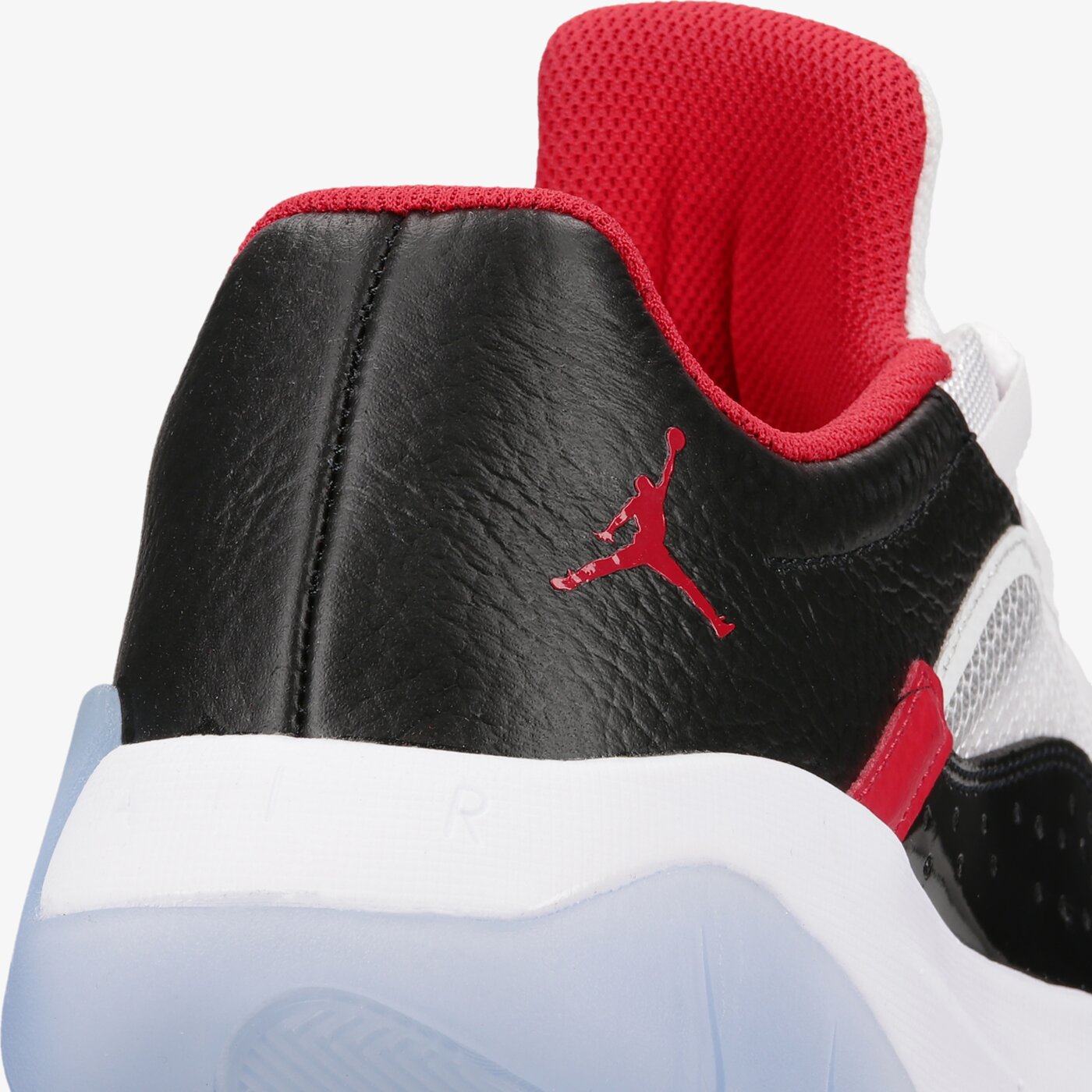 Мъжки маратонки AIR JORDAN 11 CMFT LOW  do0613-160 цвят бял