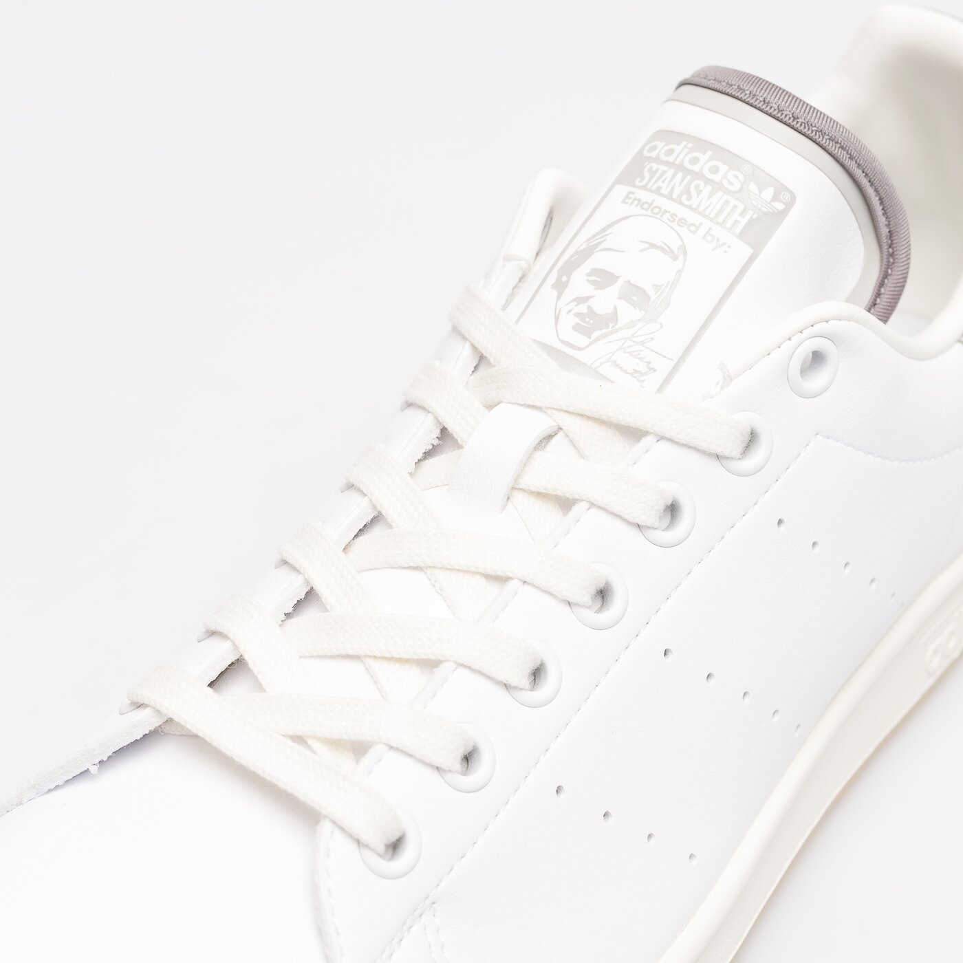 Мъжки маратонки ADIDAS STAN SMITH  gx4448 цвят бял