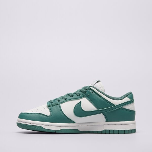 Дамски маратонки NIKE DUNK LOW dd1873-107 цвят бял