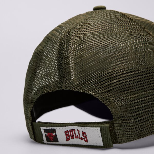 Мъжка шапка с козирка NEW ERA ШАПКА NBA 940 TRUCKER BULLS CHICAGO BULLS 60503605 цвят каки