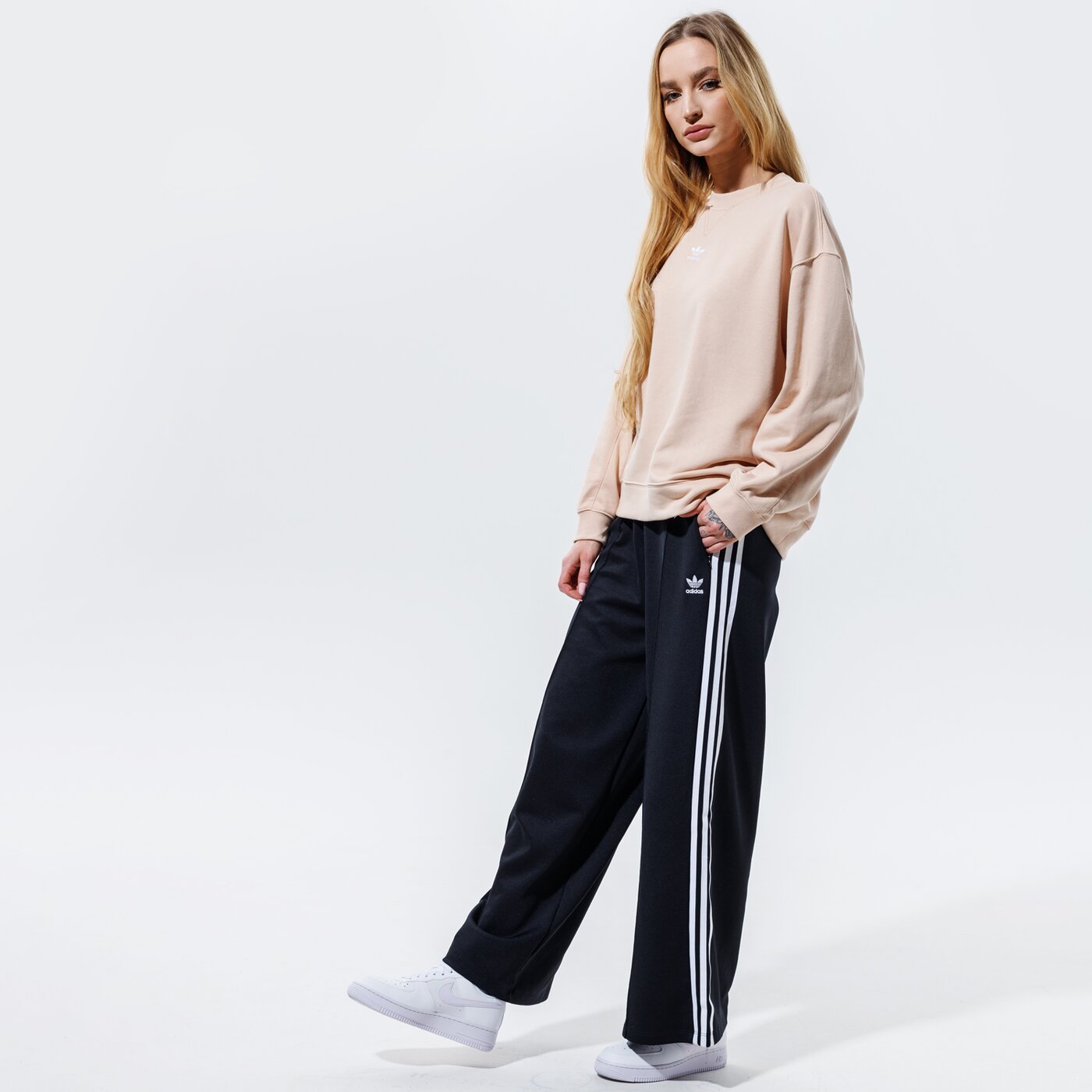 Дамски суичър ADIDAS СУИТЧЪР SWEATSHIRT h45583 цвят розов