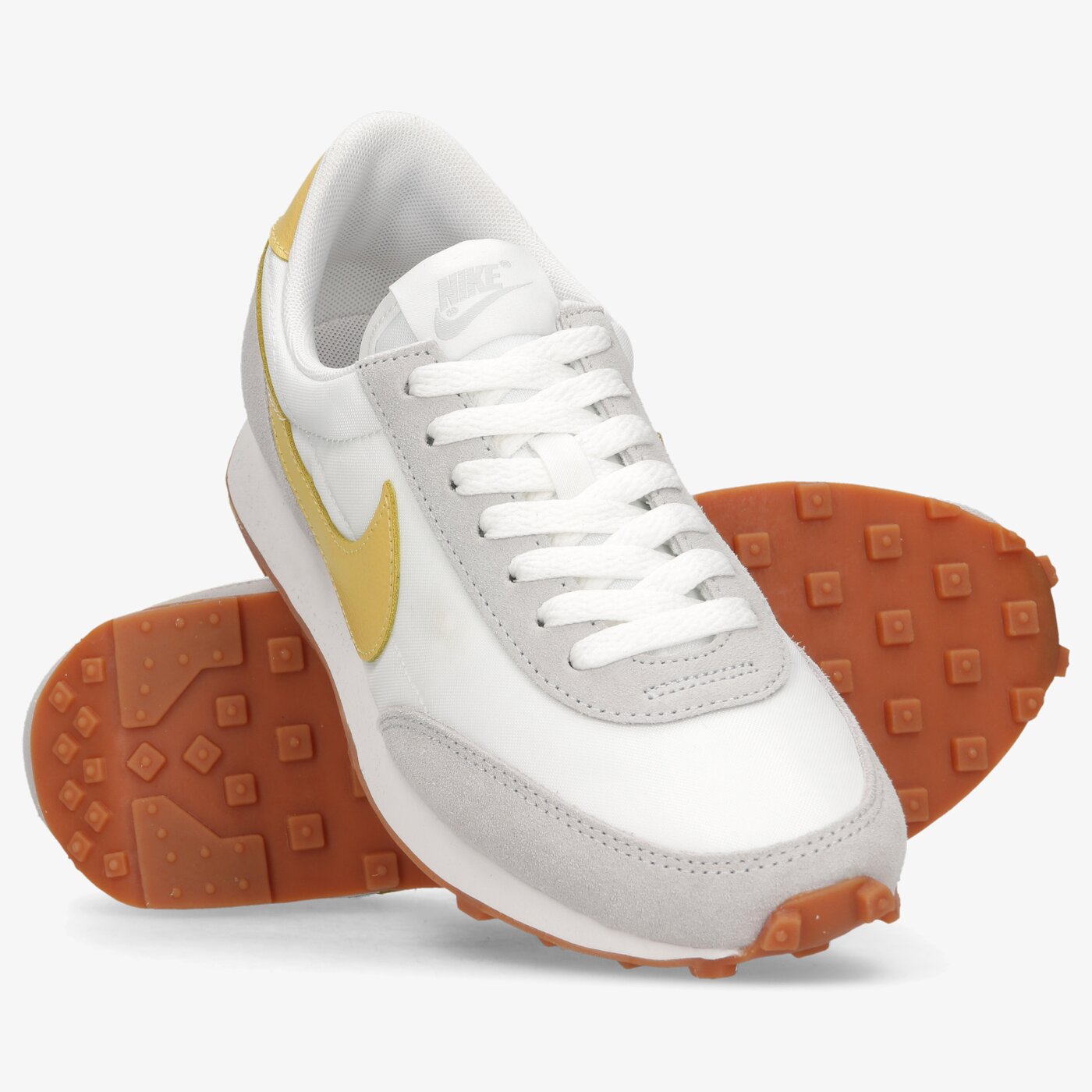 Дамски маратонки NIKE DAYBREAK ck2351-109 цвят бял