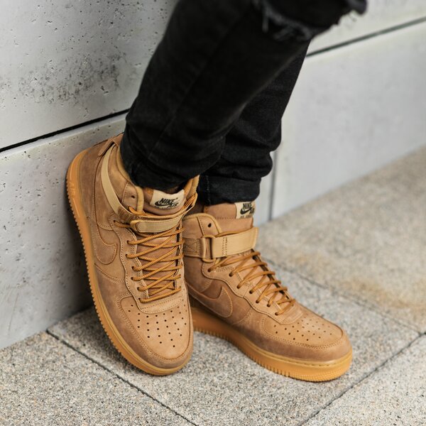 Мъжки маратонки NIKE AIR FORCE 1 HIGH '07 LV8 WB  882096-200 цвят кафяв