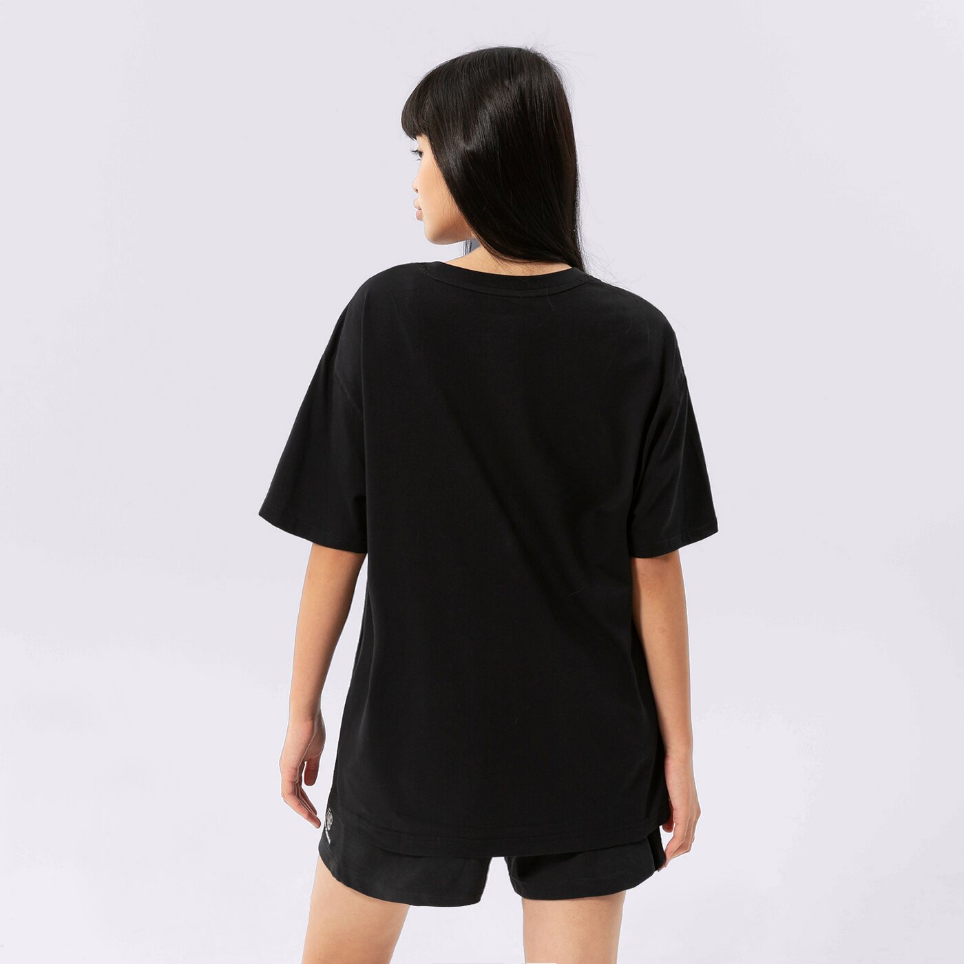 Мъжка тениска NEW BALANCE ТЕНИСКА NB ESSENTIALS UNI-SSENTIALS TEE ut21503bk цвят черен