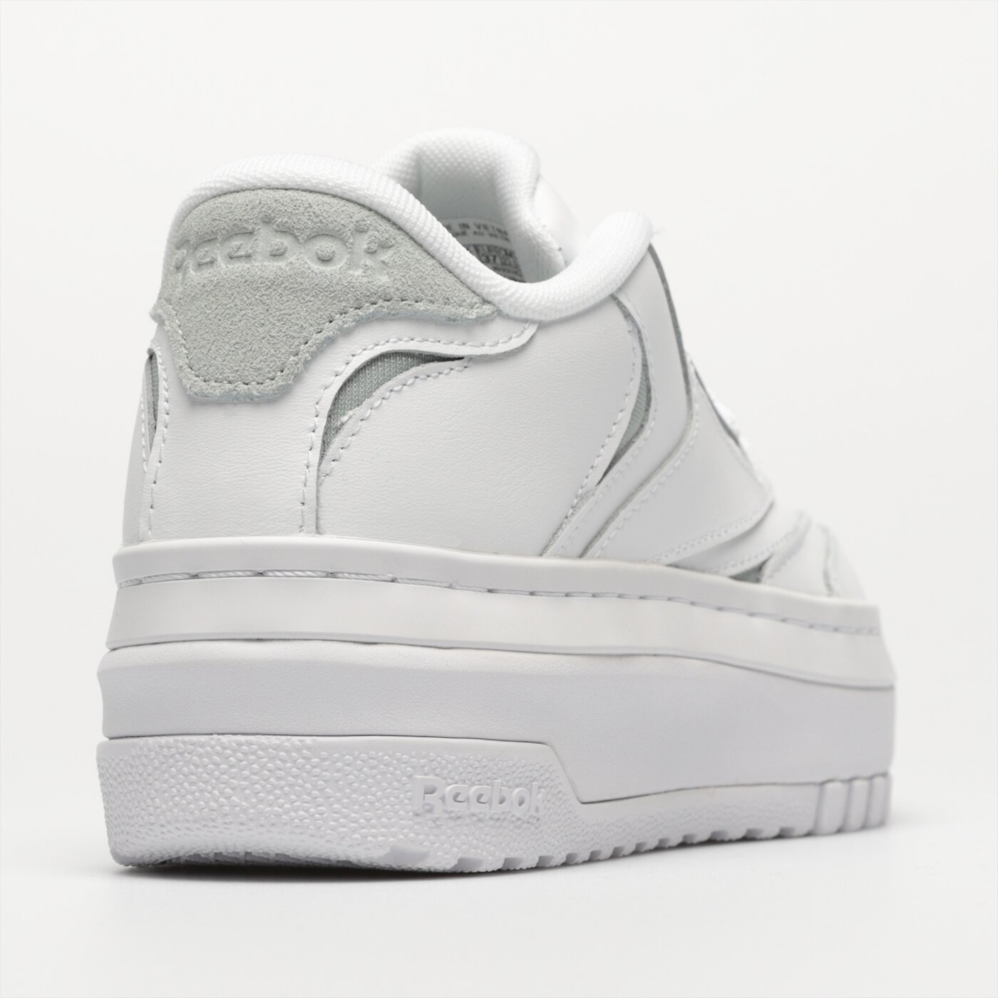 Дамски маратонки REEBOK CLUB C EXTRA hq2127 цвят бял