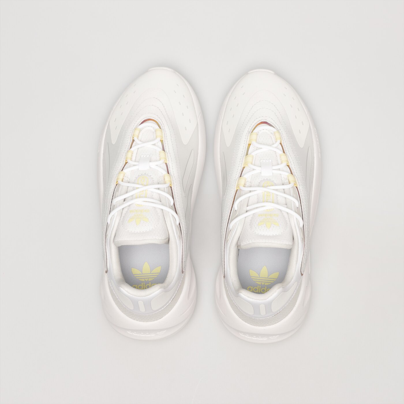 Детски маратонки ADIDAS OZELIA J hq1598 цвят бял