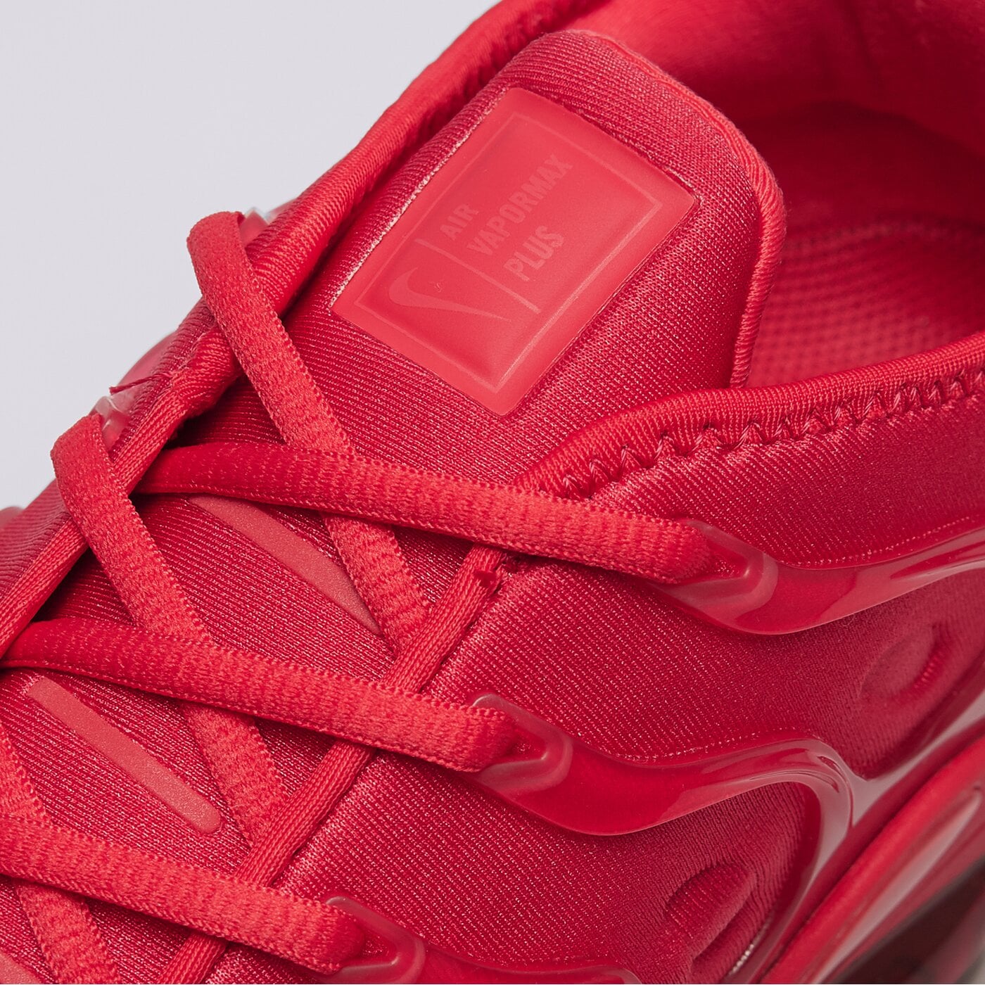 Мъжки маратонки NIKE AIR VAPORMAX PLUS cw6973-600 цвят червен