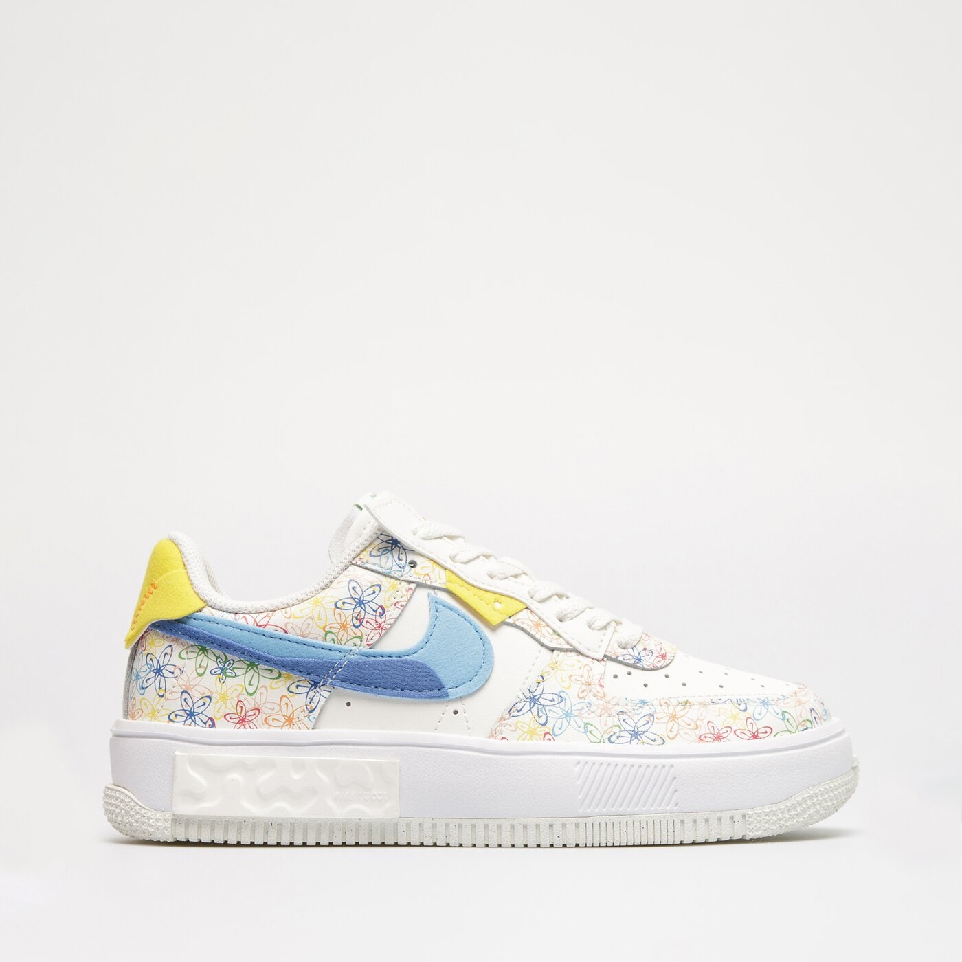 Дамски маратонки WMNS AIR FORCE 1 FONTANKA dv3211-100 цвят многоцветен