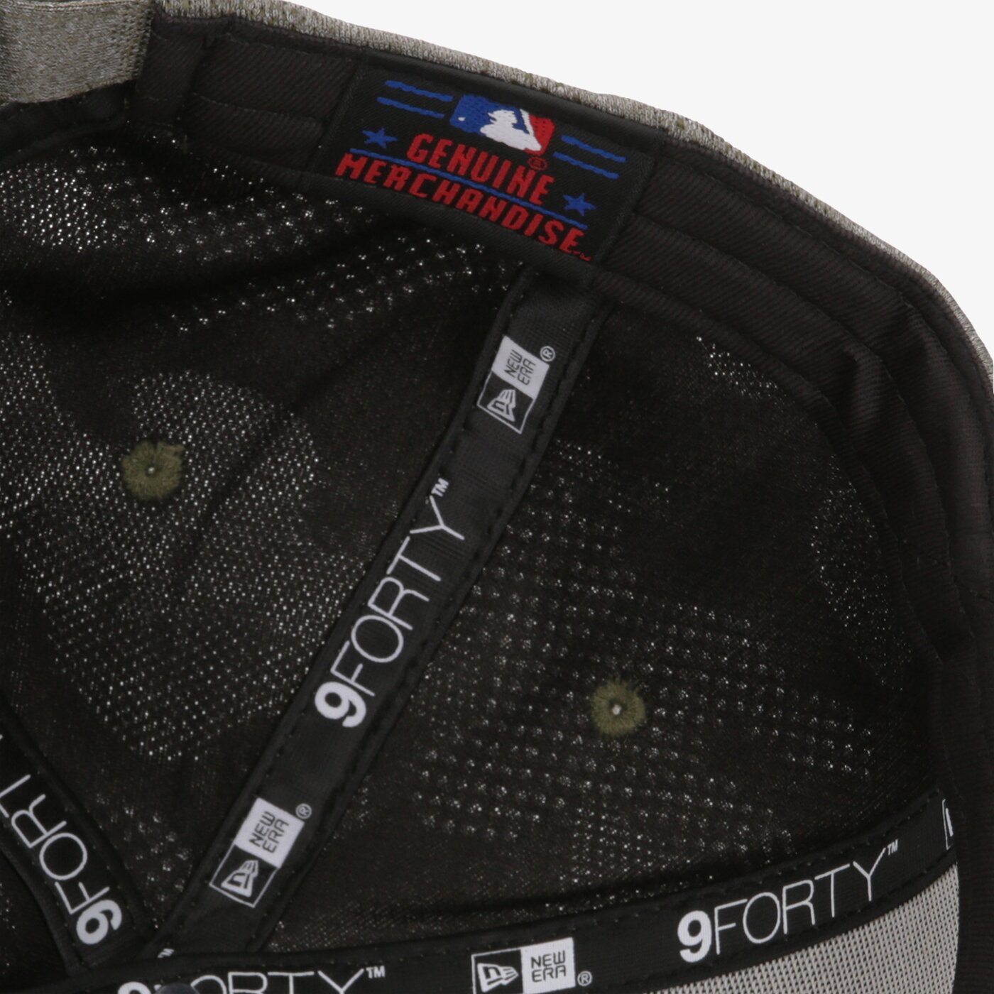 Дамска шапка с козирка NEW ERA ШАПКА ENGINEERED PLUS 9FORTY LOSDOD NOVWHI 12040599 цвят каки