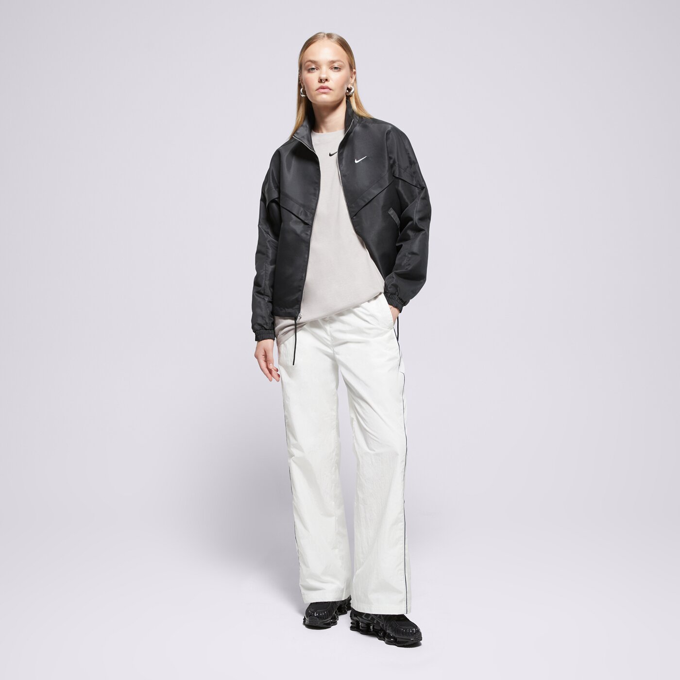 Дамска тениска NIKE ТЕНИСКА W NSW TEE ESSNTL LBR fd4149-009 цвят сив