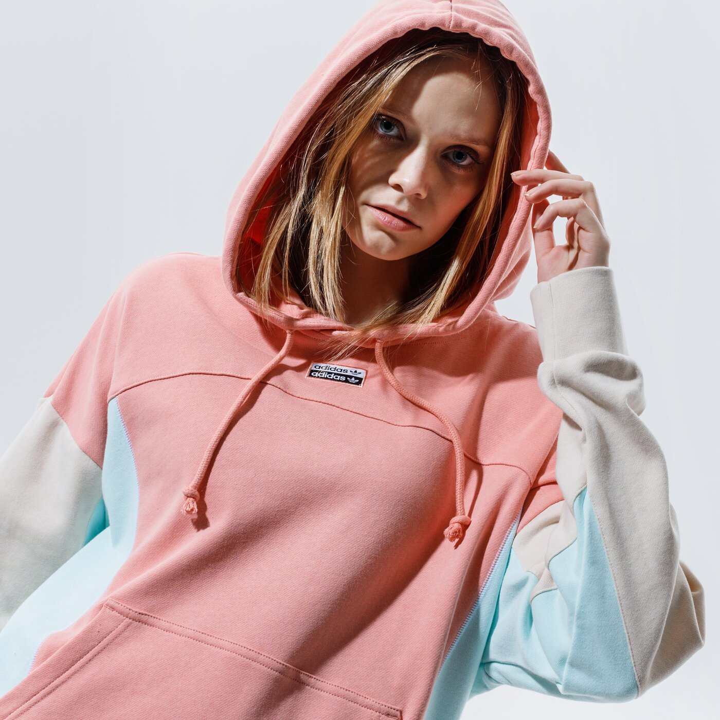 Дамски суичър ADIDAS СУИТЧЪР С КАЧУЛКА R.Y.V. HOODIE gd3076 цвят многоцветен