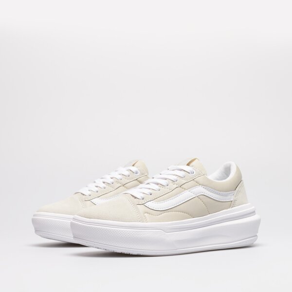 Дамски маратонки VANS UA OLD SKOOL OVERT CC vn0a7q5e1nf1 цвят бежов