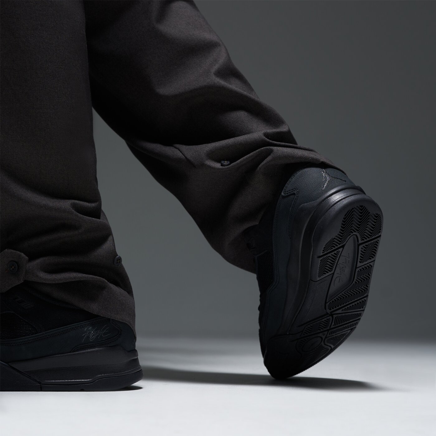 Мъжки маратонки JORDAN FLIGHT COURT hf3255-010 цвят черен