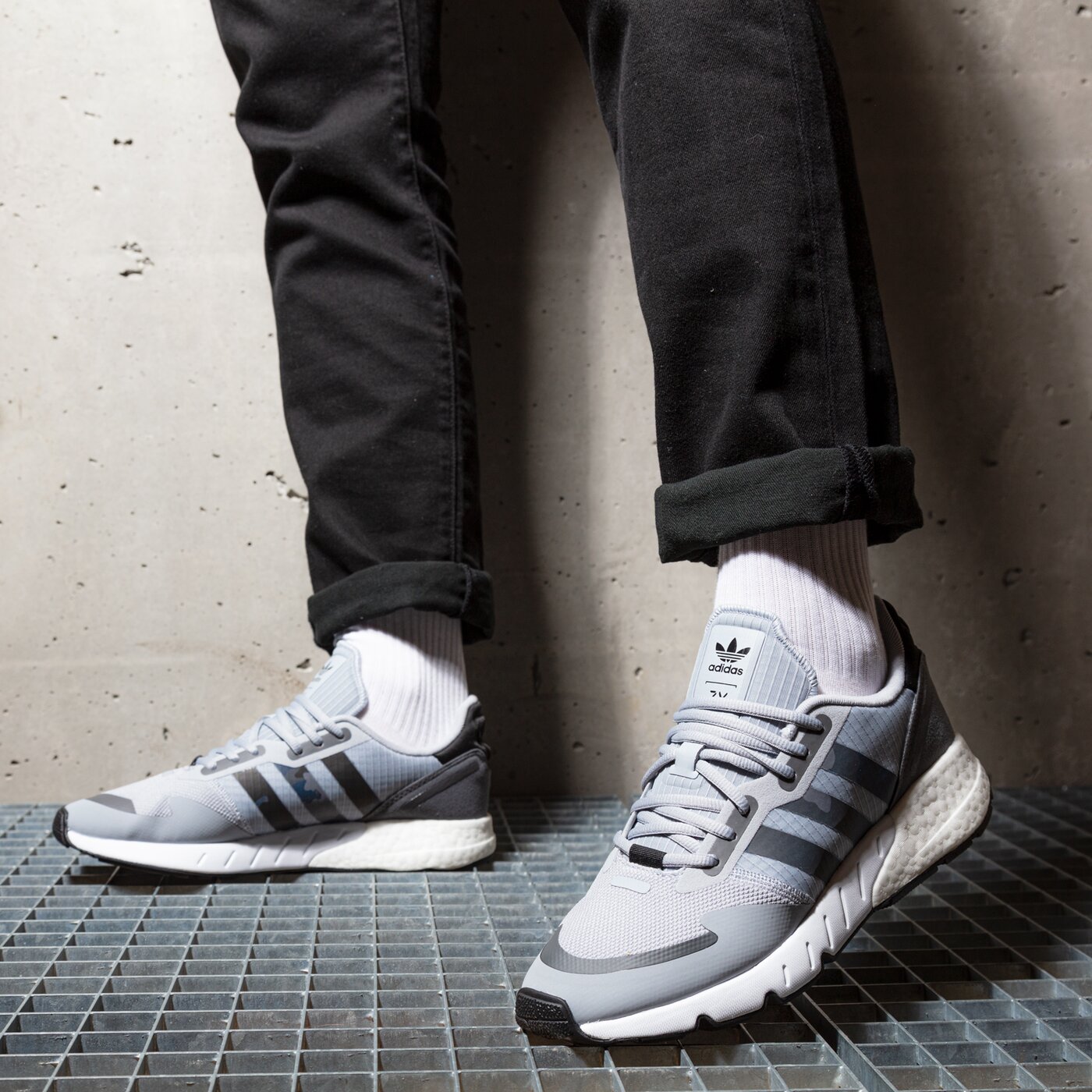 Мъжки маратонки ADIDAS ZX 1K BOOST h05533 цвят сив