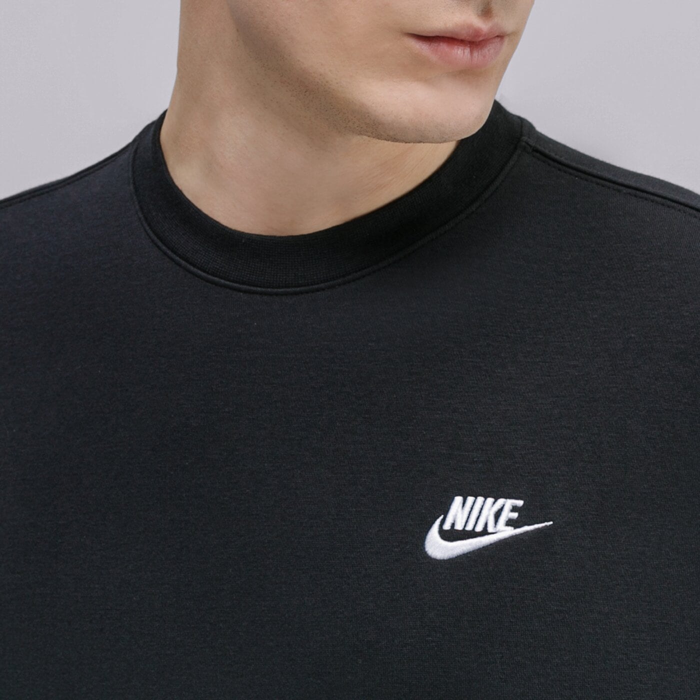 Мъжки суичър NIKE СУИТЧЪР SPORTSWEAR CLUB FLEECE bv2662-010 цвят черен