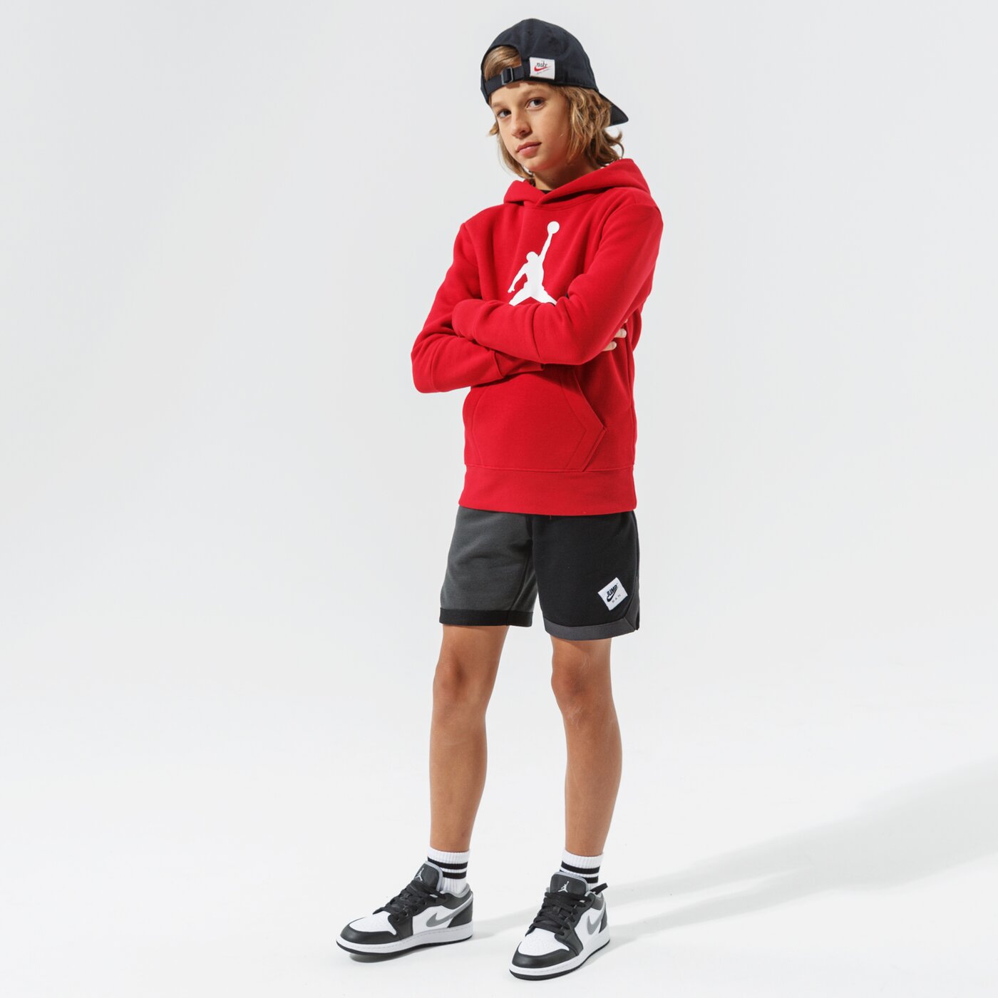 Детски суичър JORDAN СУИТЧЪР С КАЧУЛКА JUMPMAN BY NIKE PO BOY 95a675-r78 цвят червен