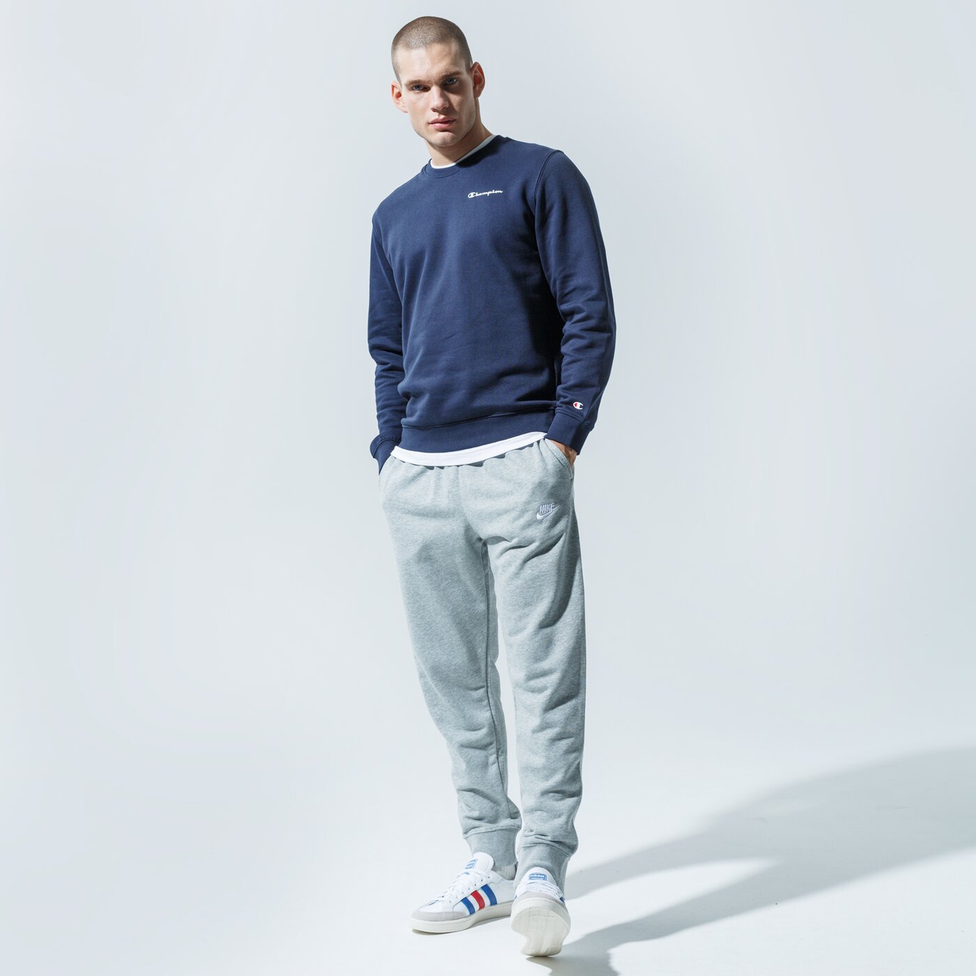 Мъжки суичър CHAMPION СУИТЧЪР CREWNECK SWEATSHIRT 214750bs501 цвят тъмносин