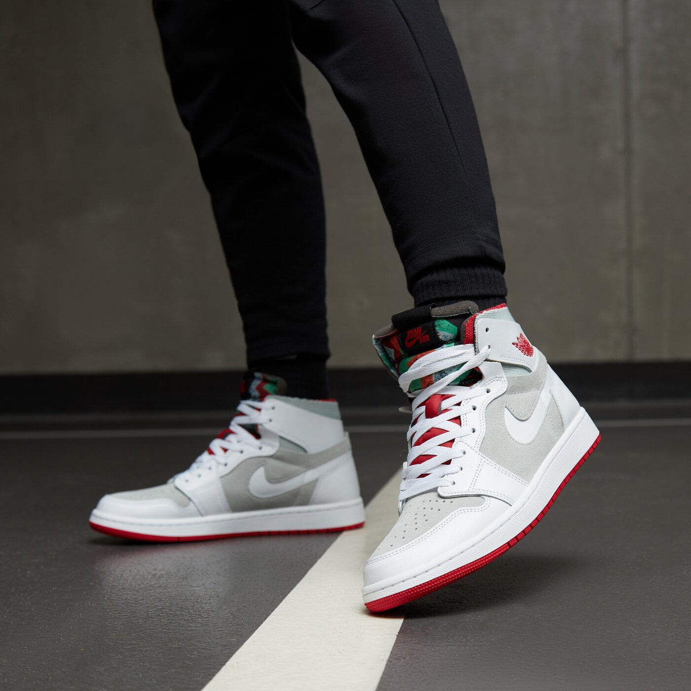 Мъжки маратонки AIR JORDAN 1 ZOOM AIR CMFT  ct0978-100 цвят бял