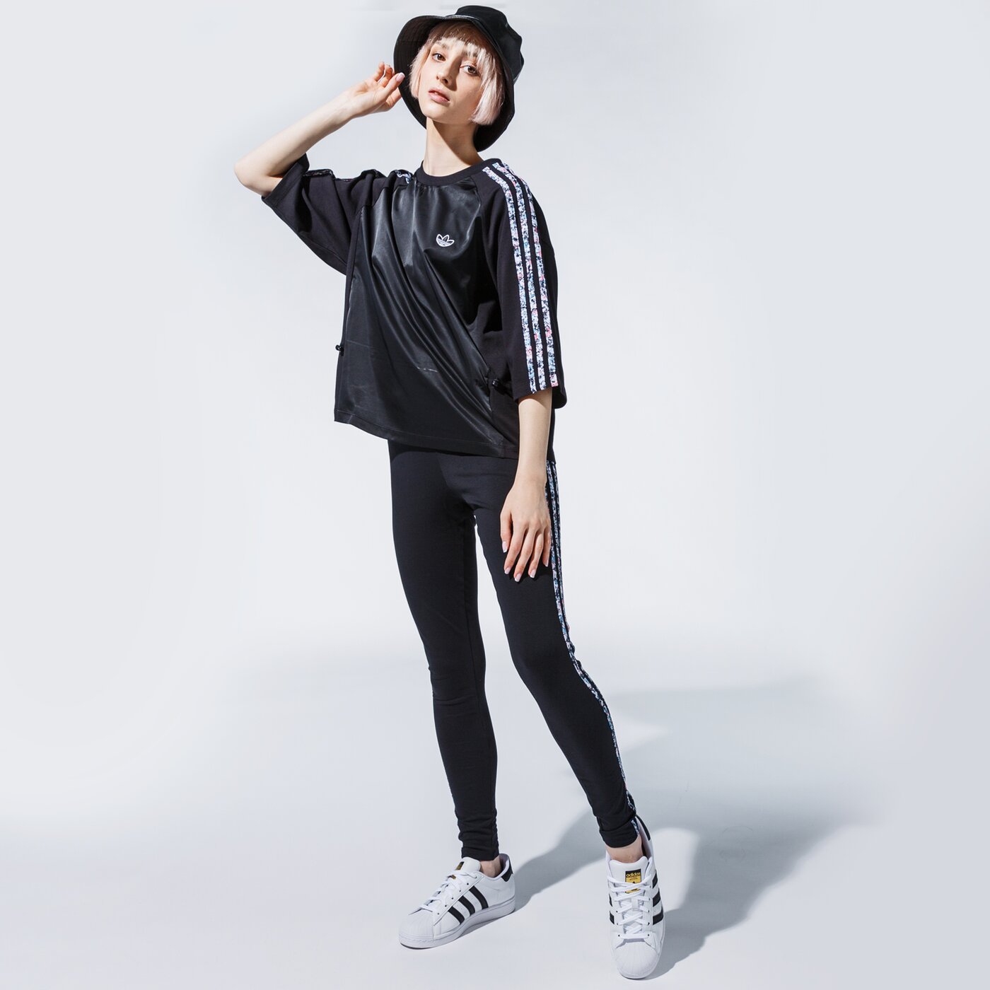 Дамски панталони ADIDAS КЛИН MID RISE TIGHT gn3117 цвят черен