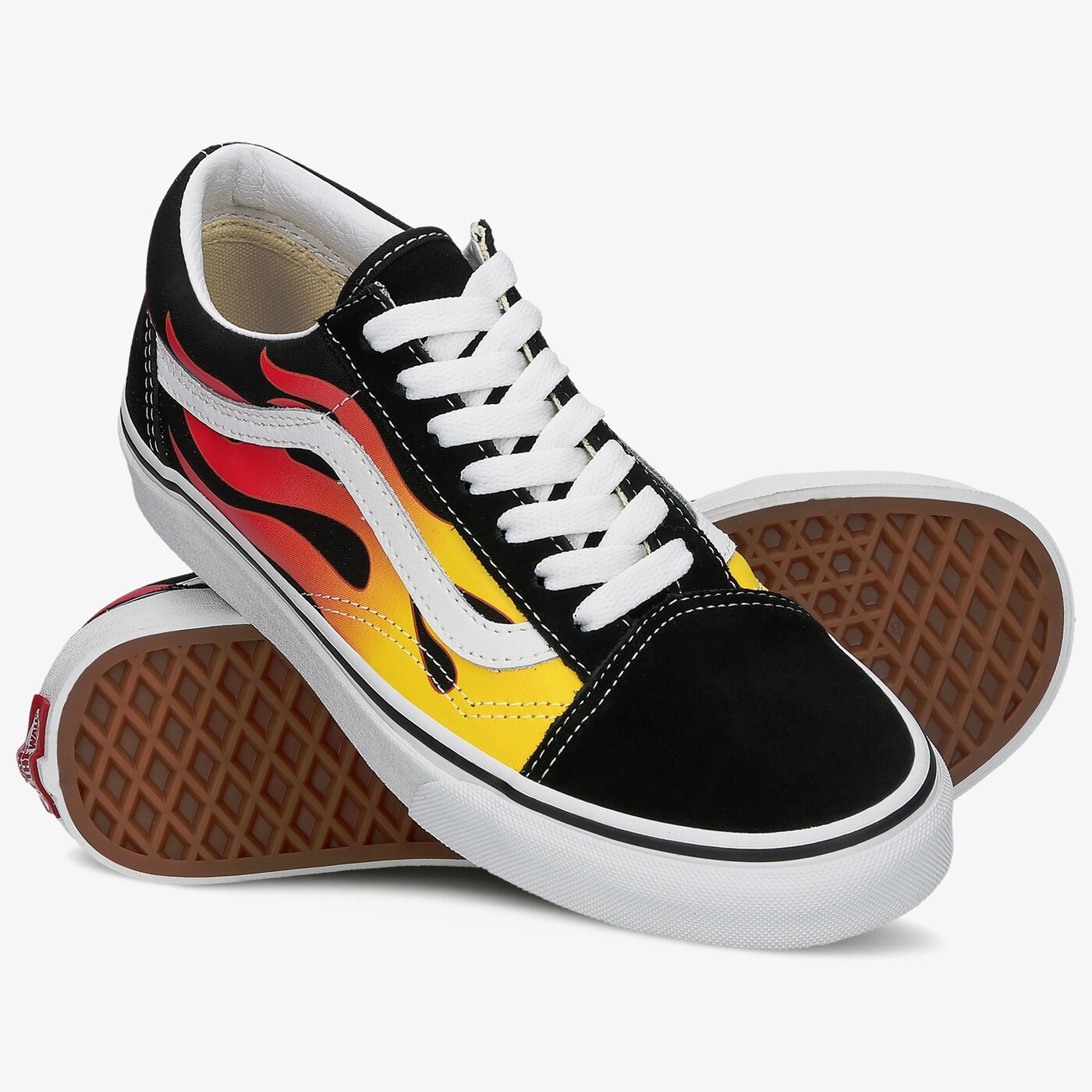 Дамски маратонки VANS UA OLD SKOOL vn0a38g1phn1 цвят черен