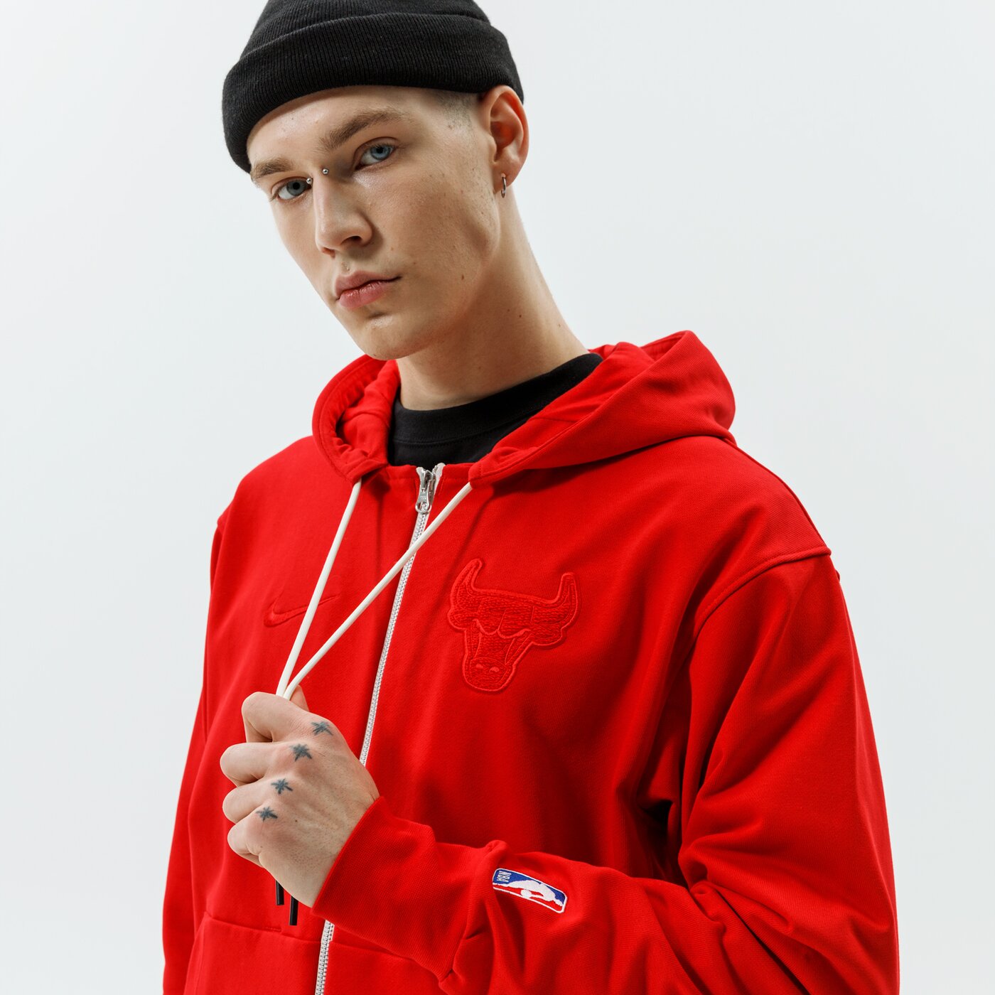 Мъжки суичър NIKE СУИТЧЪР СЪС ЗАКОПЧАВАНЕ С КАЧУЛКА CHI M NK DF STD ISSUE db1075-657 цвят червен