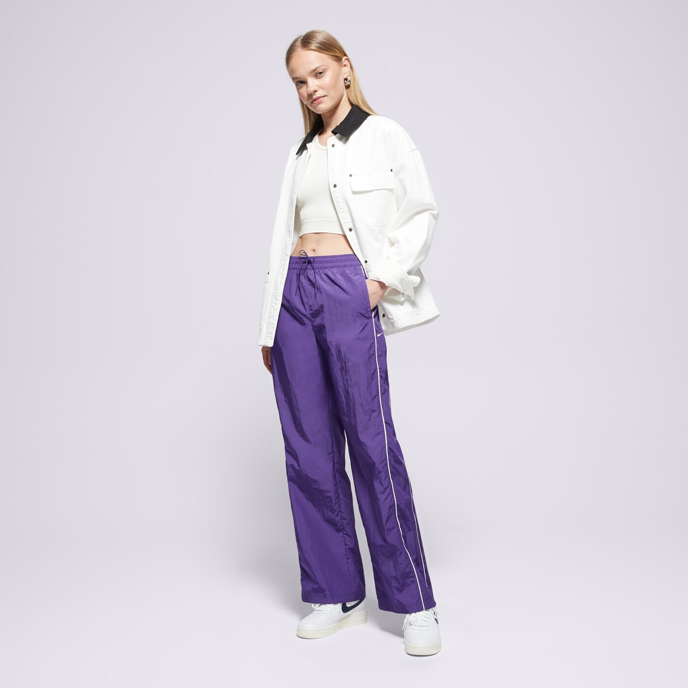 Дамски панталони NIKE ПАНТАЛОНИ W NSW NK WR WVN HR OH PANT fv7655-547 цвят виолетов