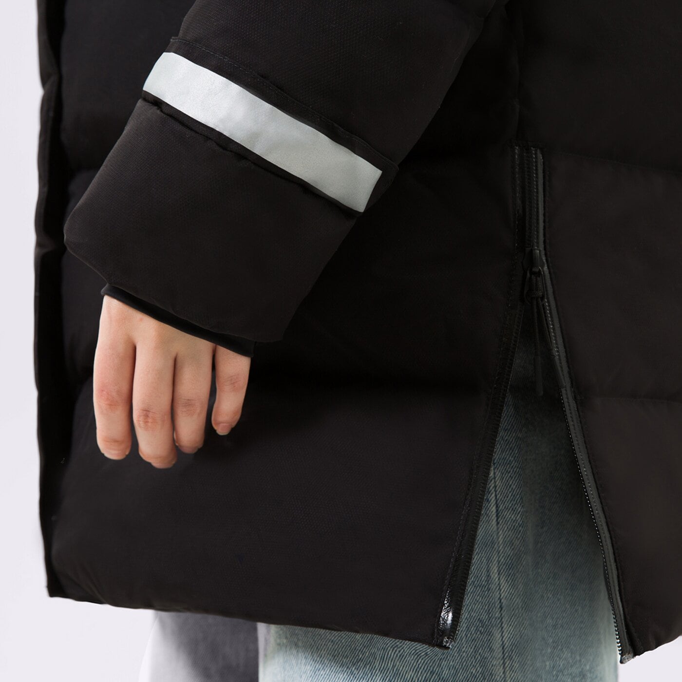 Дамско зимно яке HELLY HANSEN ЯКЕ ЗИМНО W ASPIRE PUFFY PARKA 53515990 цвят черен