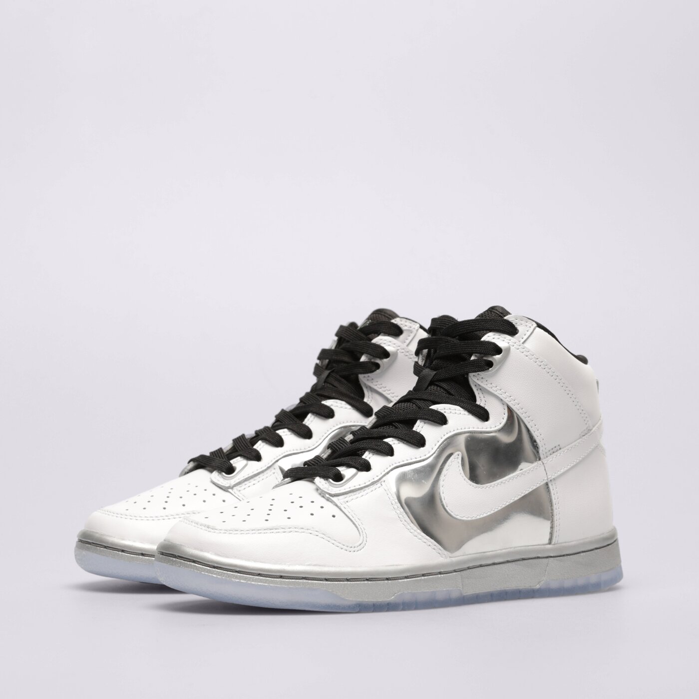 Дамски маратонки NIKE DUNK HIGH SE  dx5928-100 цвят бял