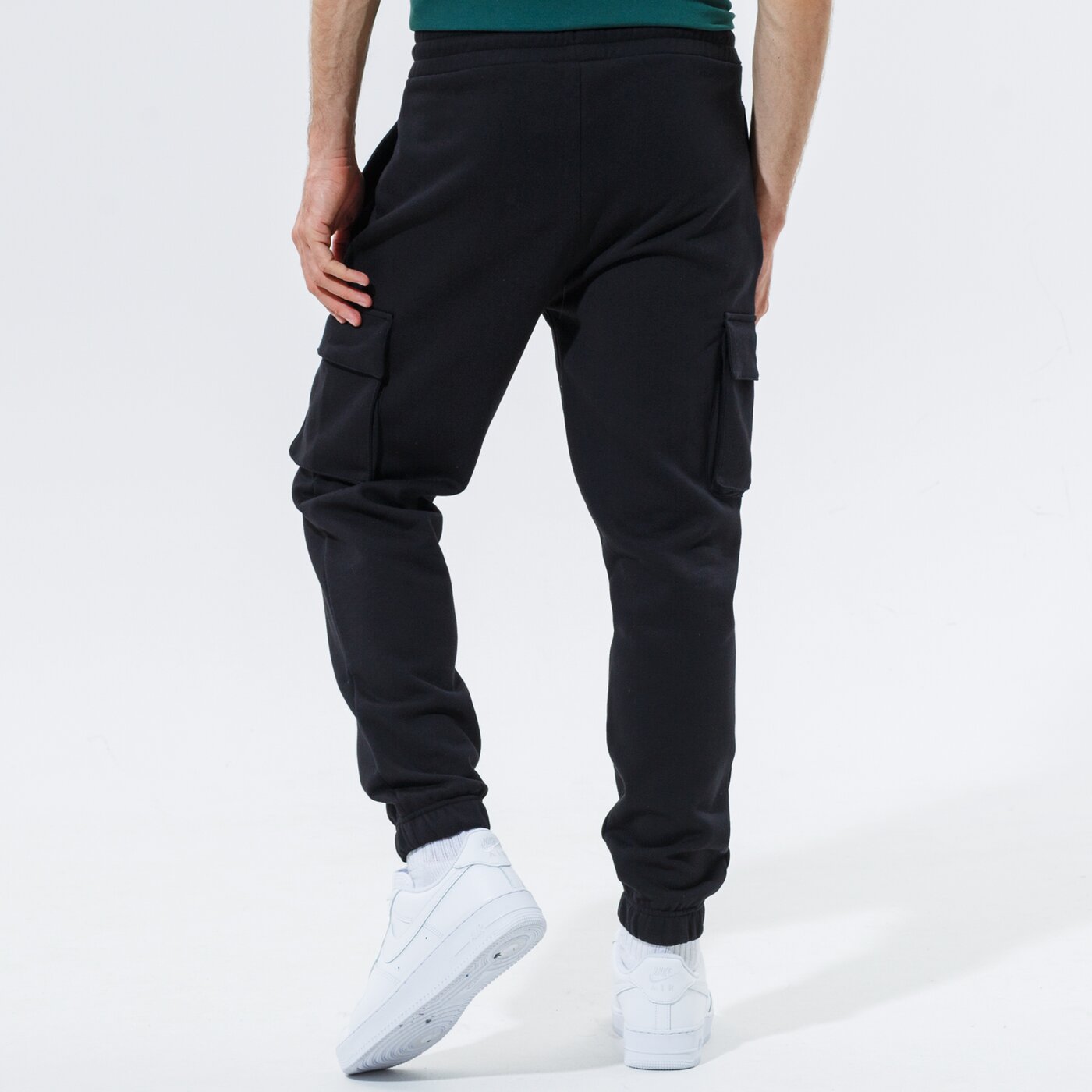 Мъжки панталони NEW ERA ПАНТАЛОНИ OUTDOOR UTILITY CARGO JOGGER NEW ERA BLK 12590877 цвят черен