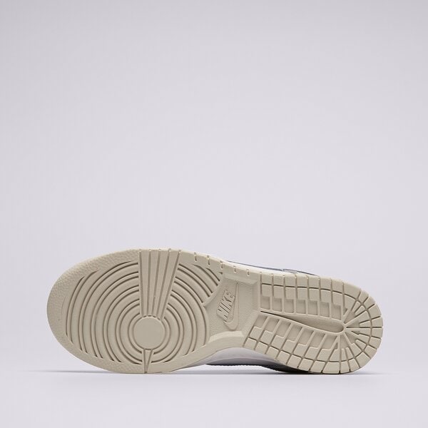 Дамски маратонки NIKE DUNK LOW  hf0023-100 цвят бежов