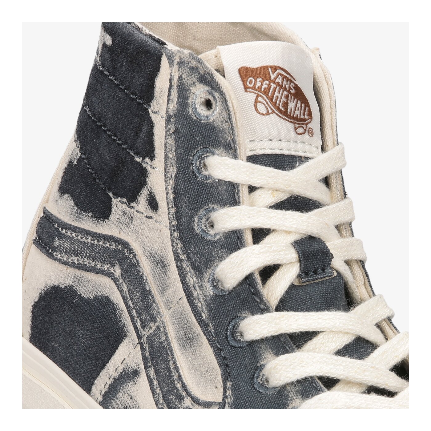 Дамски маратонки VANS UA SK8-HI TAPERED vn0a4u168cp1 цвят черен